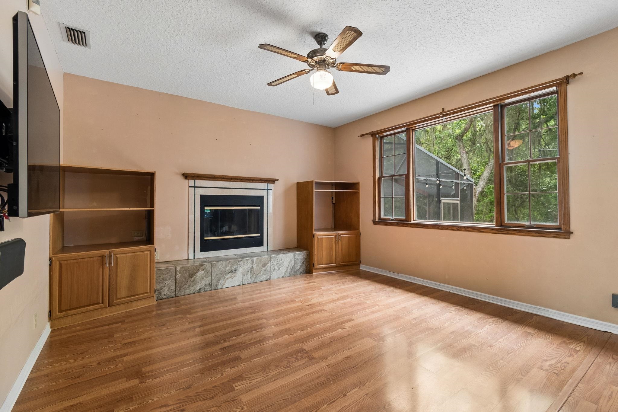 Image 19 of 82 For 1191 Brookside Ct