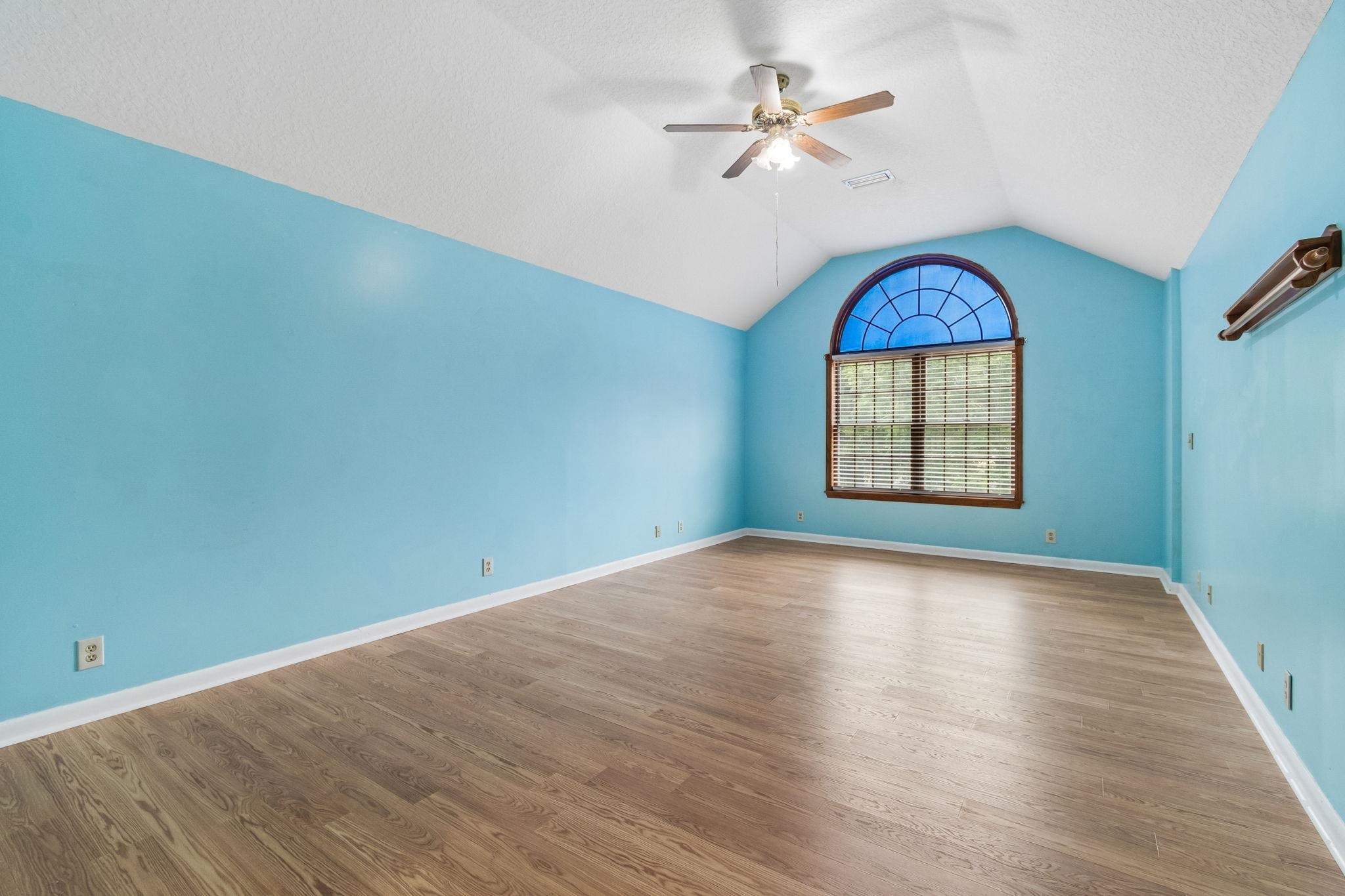 Image 29 of 82 For 1191 Brookside Ct