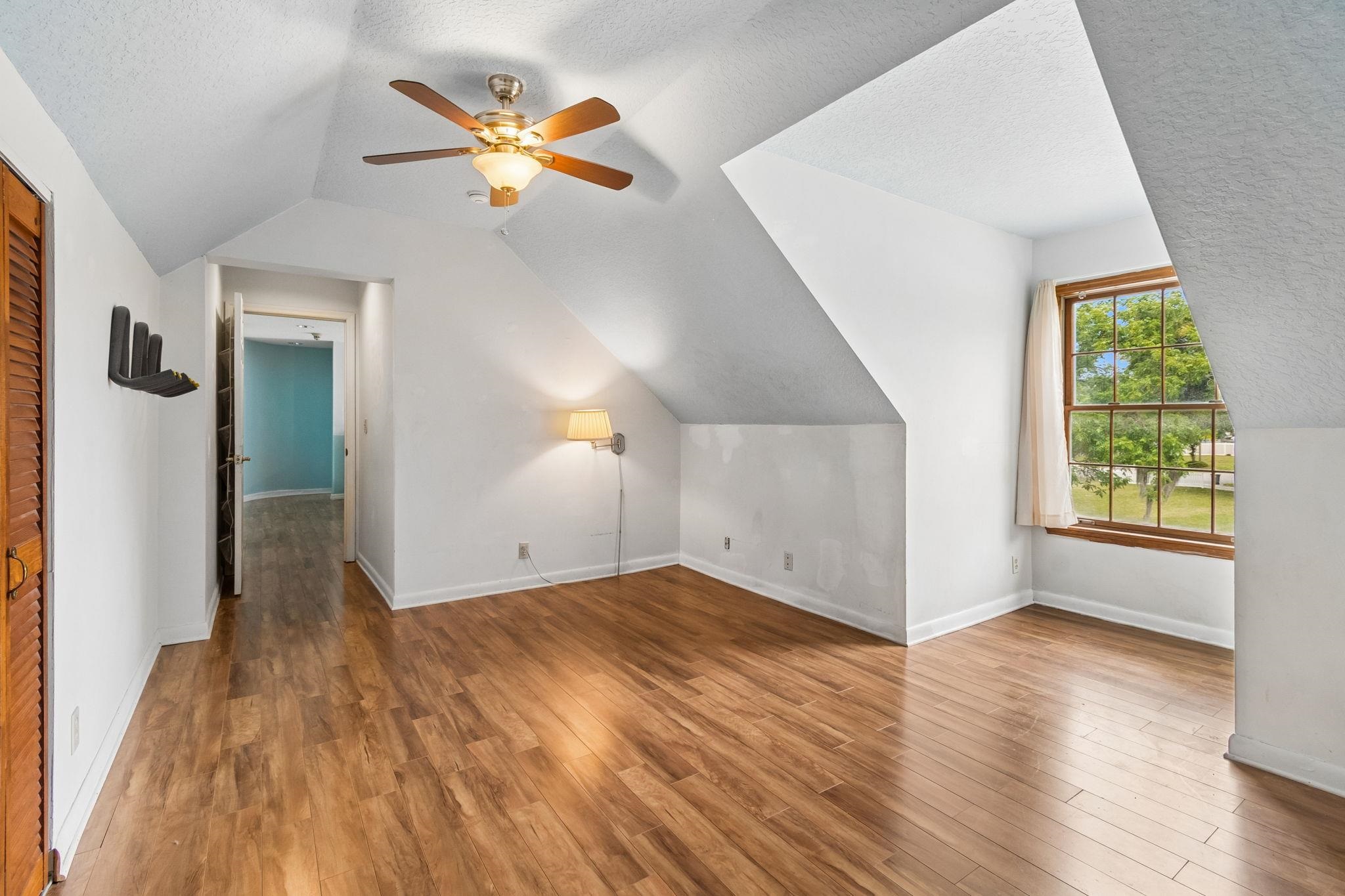 Image 49 of 82 For 1191 Brookside Ct