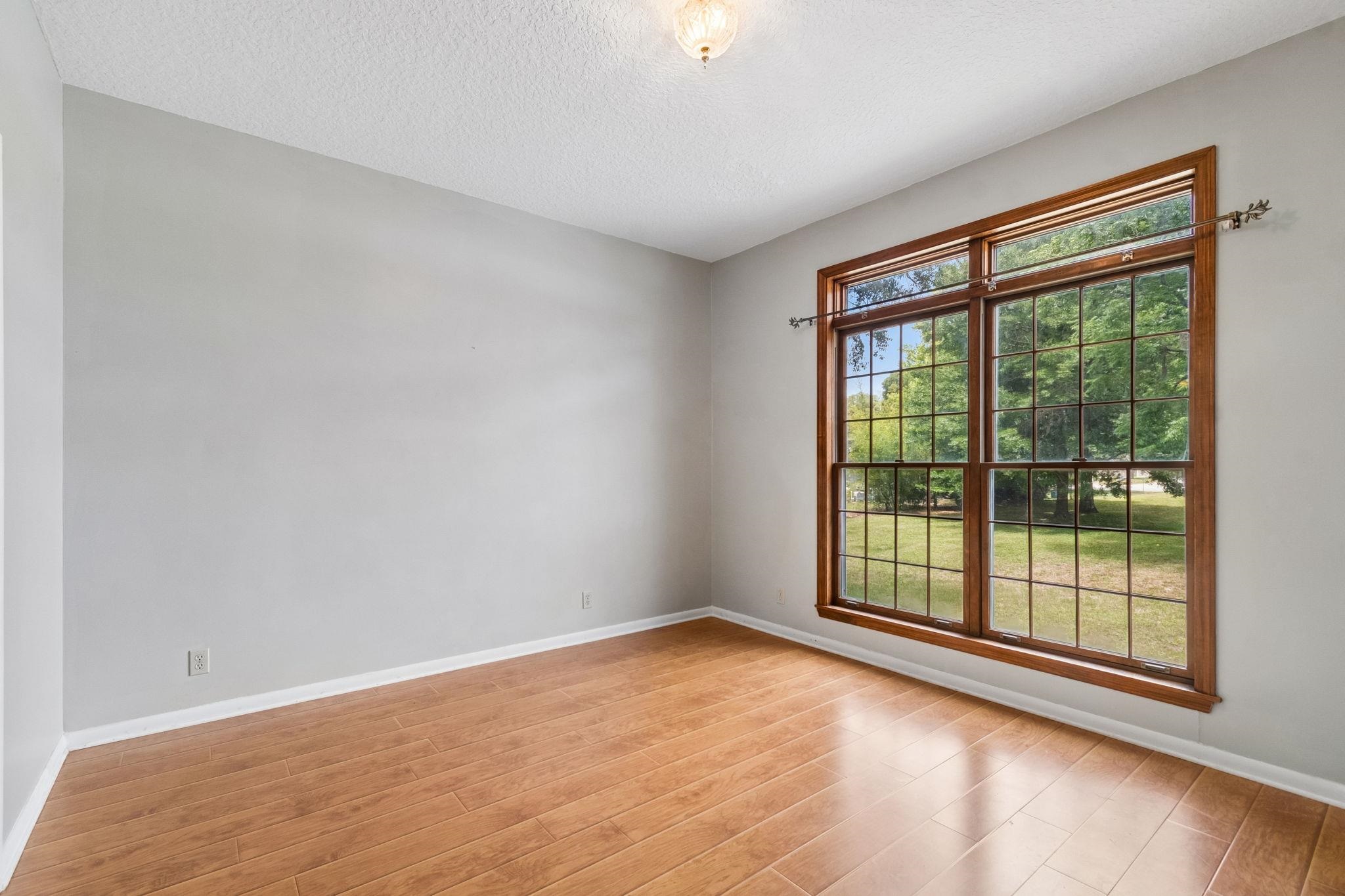 Image 7 of 82 For 1191 Brookside Ct