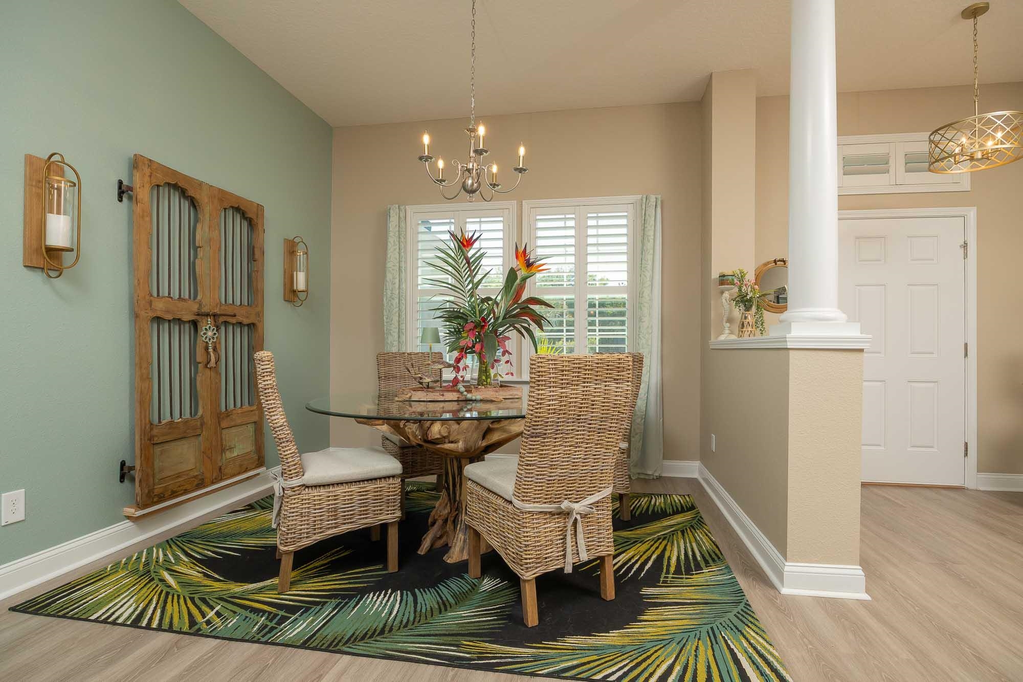 Image 11 of 68 For 273 Parkwood Cir