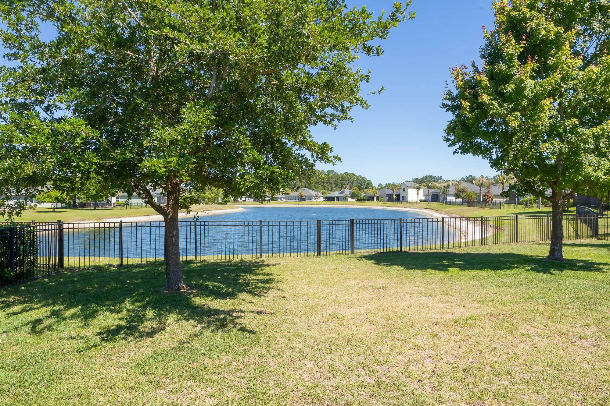 Image 20 of 68 For 273 Parkwood Cir