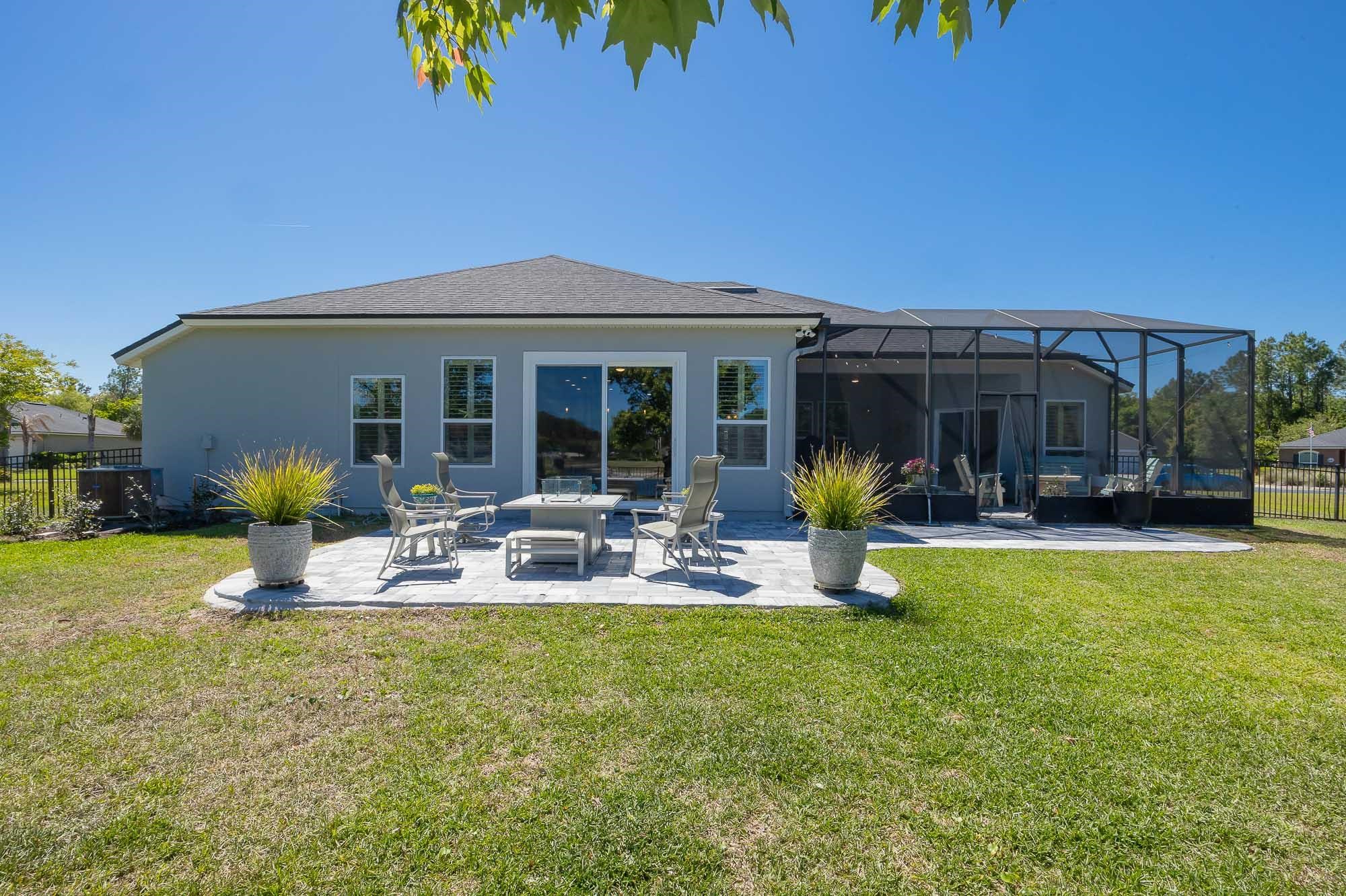 Image 21 of 68 For 273 Parkwood Cir