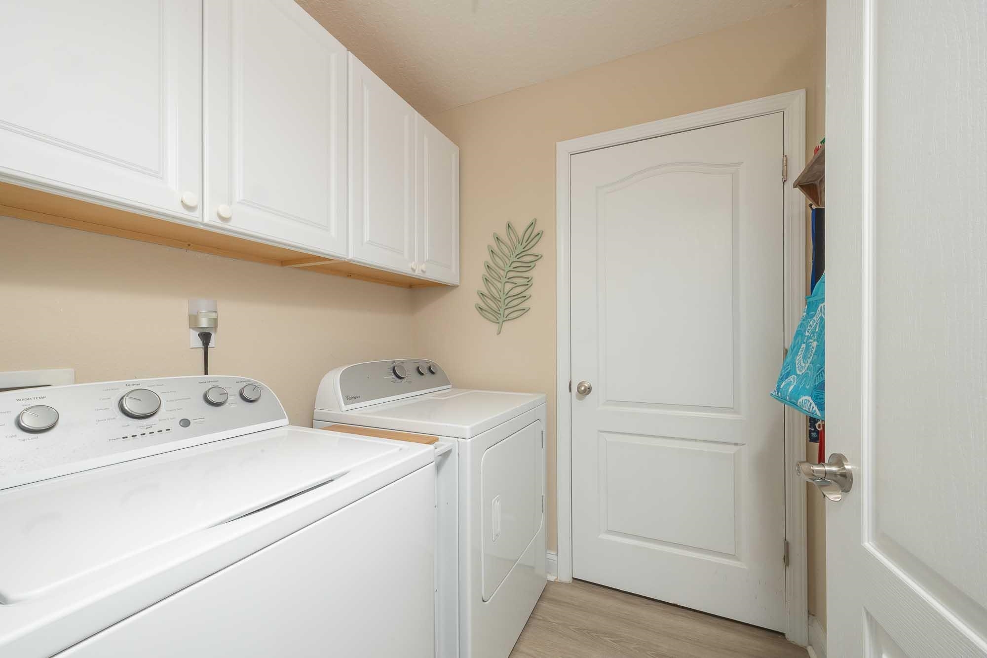Image 54 of 68 For 273 Parkwood Cir