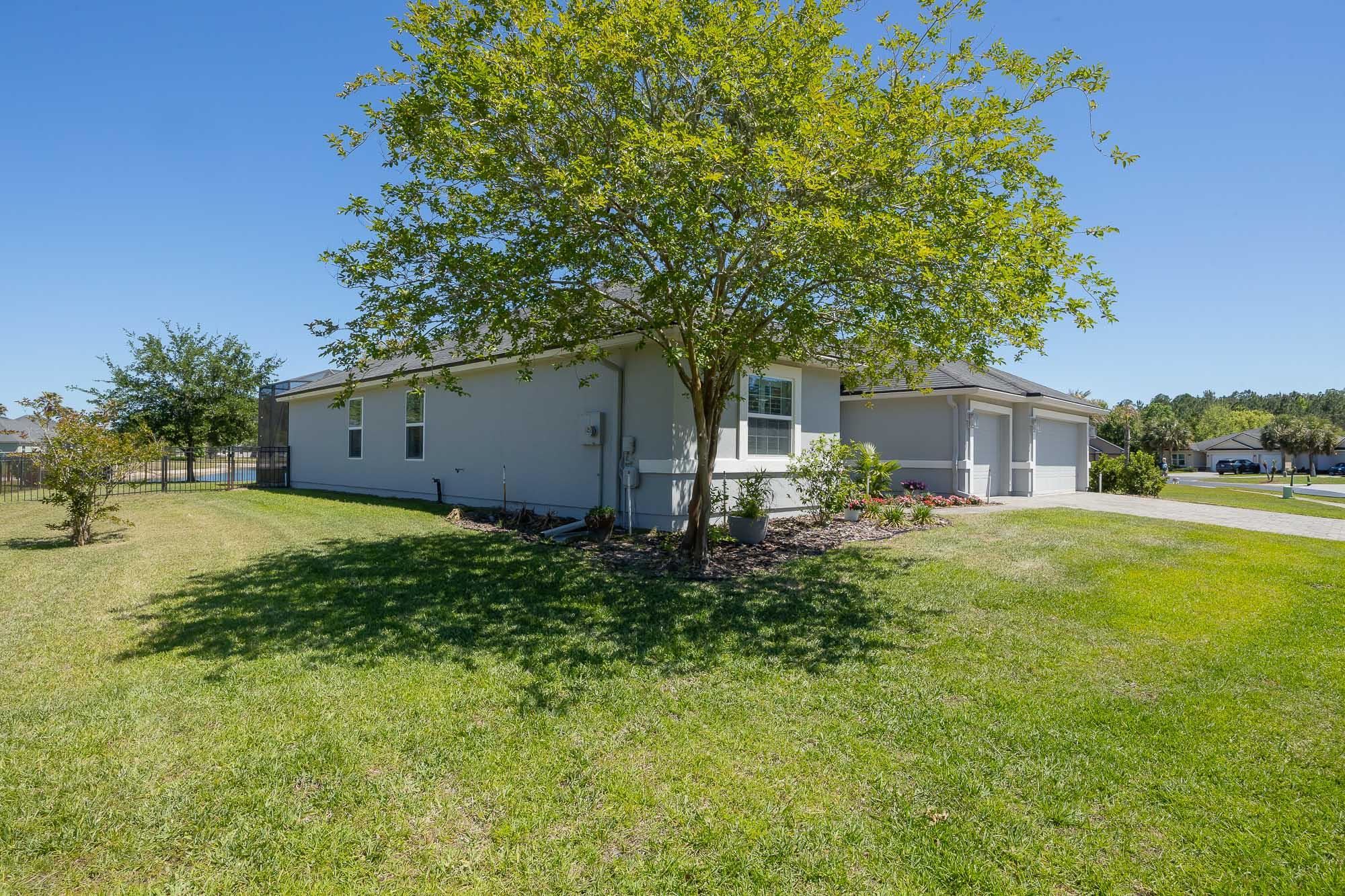 Image 7 of 68 For 273 Parkwood Cir