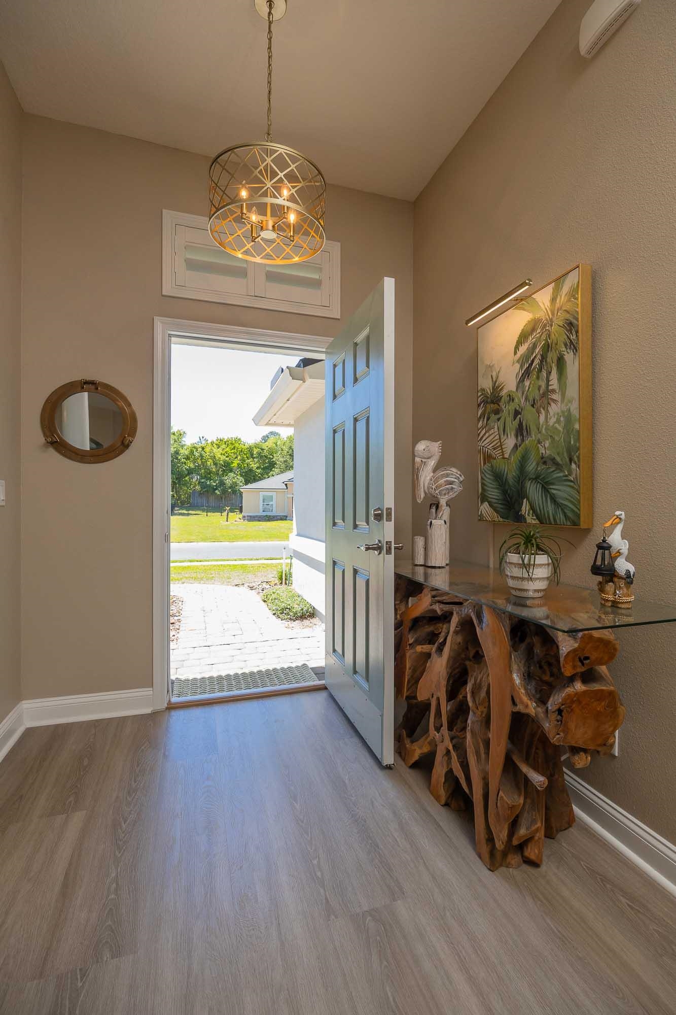 Image 9 of 68 For 273 Parkwood Cir