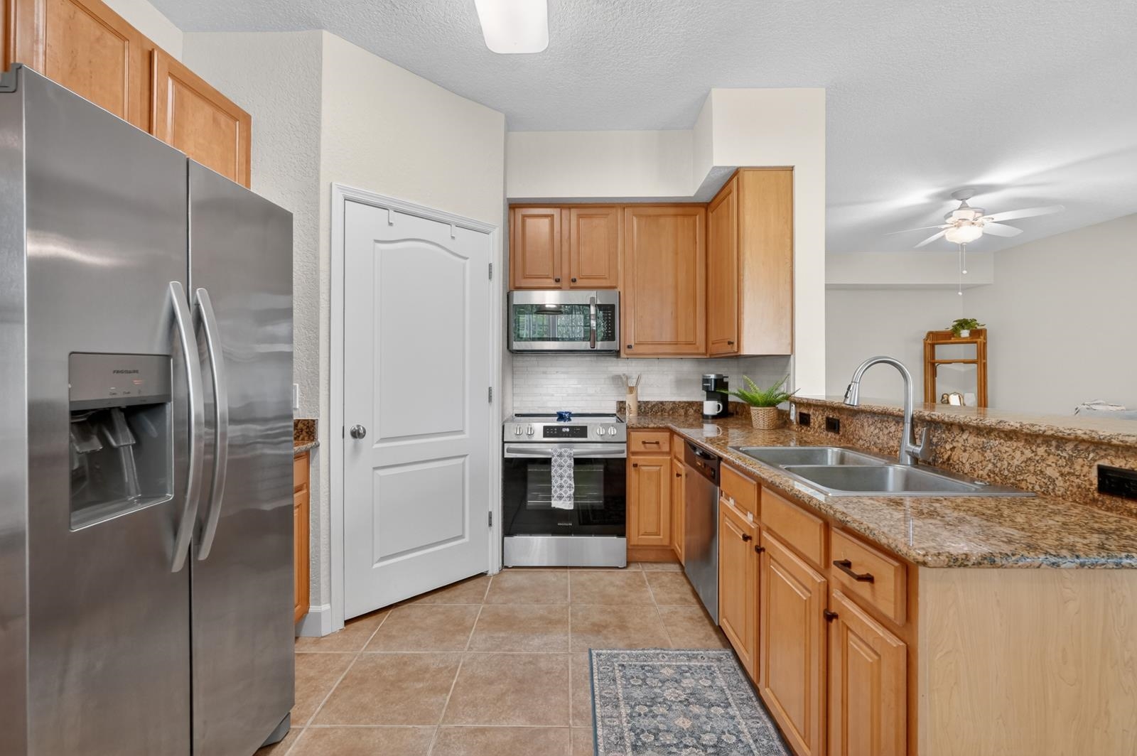 Image 11 of 44 For 621 Shores Blvd