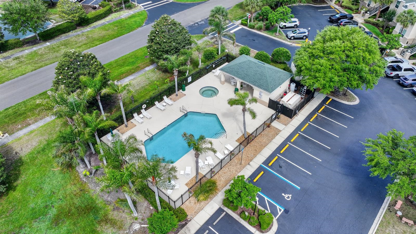 Image 35 of 44 For 621 Shores Blvd