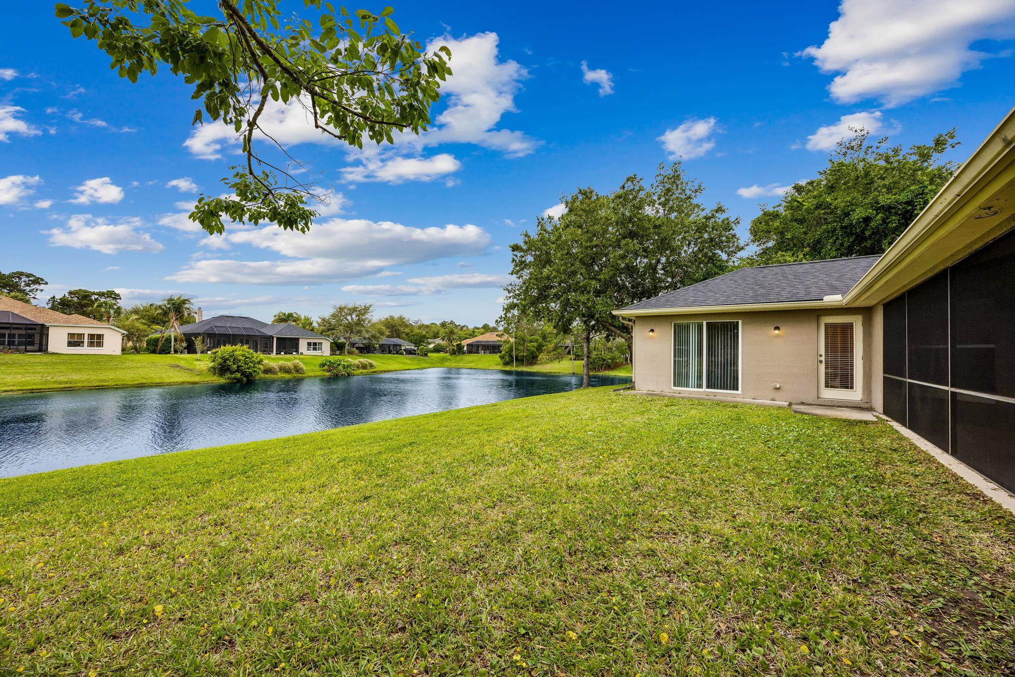 Image 21 of 51 For 734 Needle Grass Dr