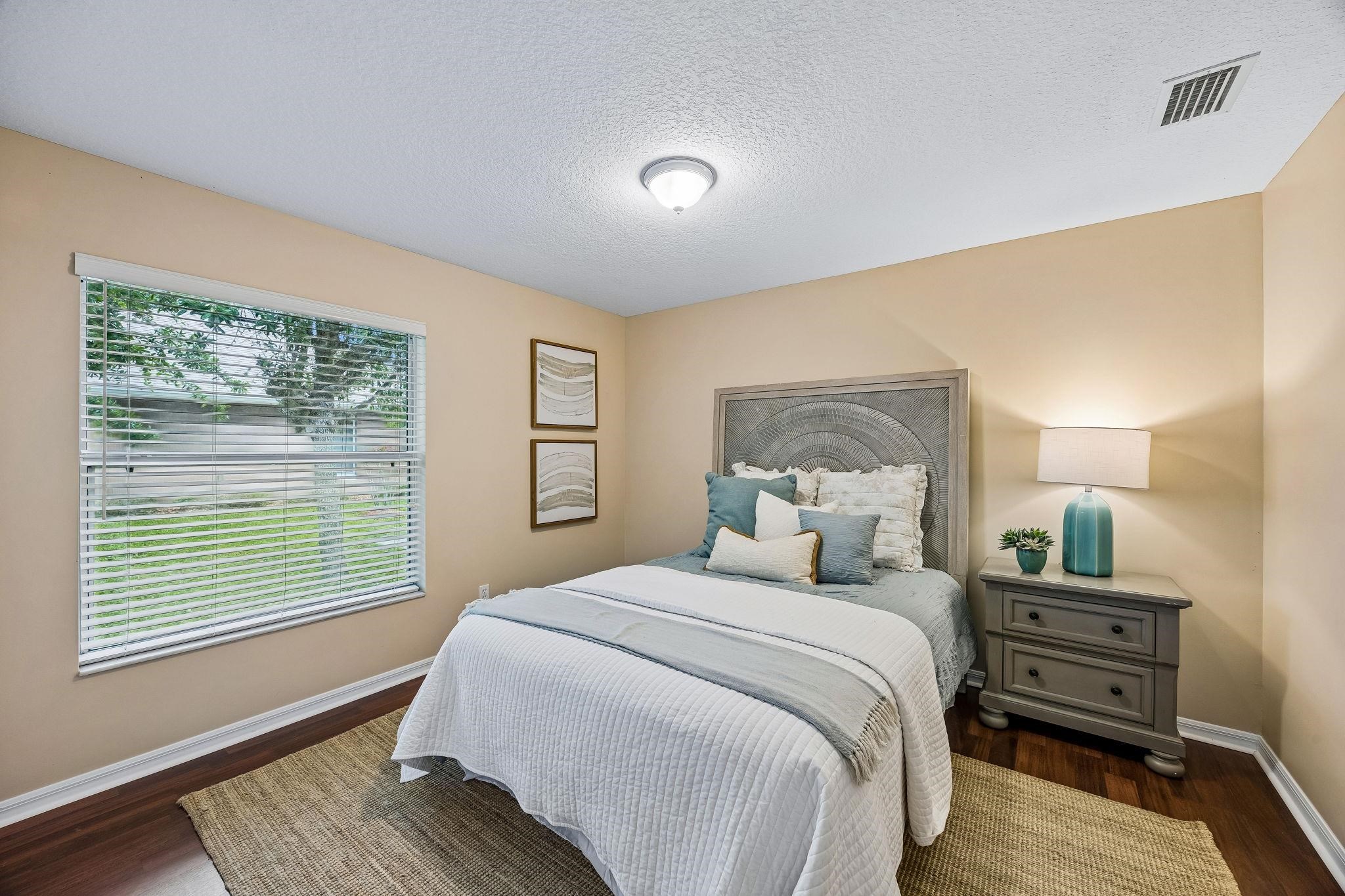 Image 30 of 51 For 734 Needle Grass Dr