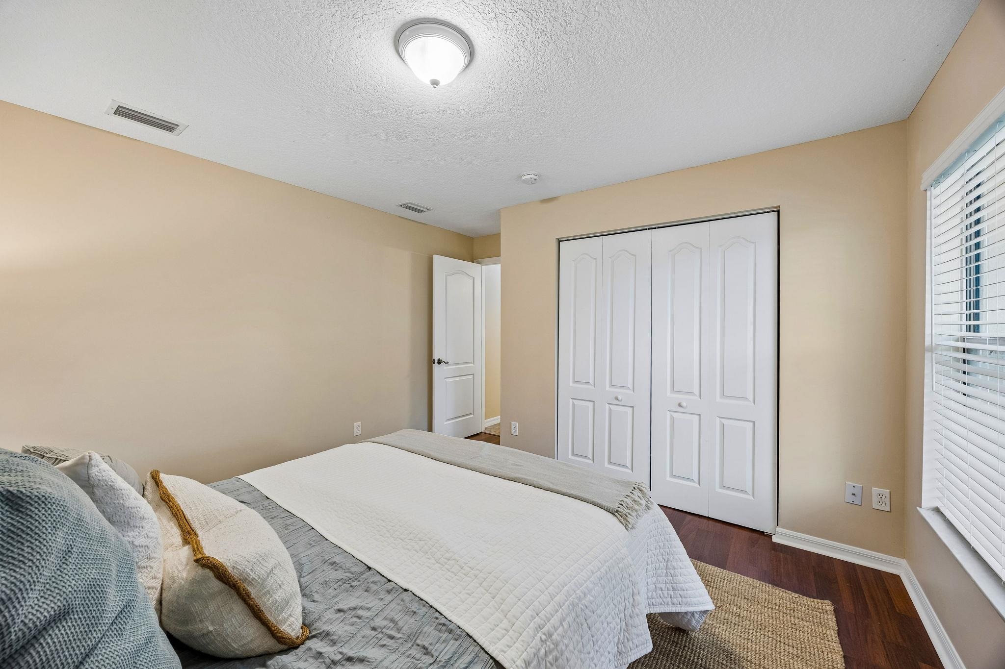 Image 31 of 51 For 734 Needle Grass Dr