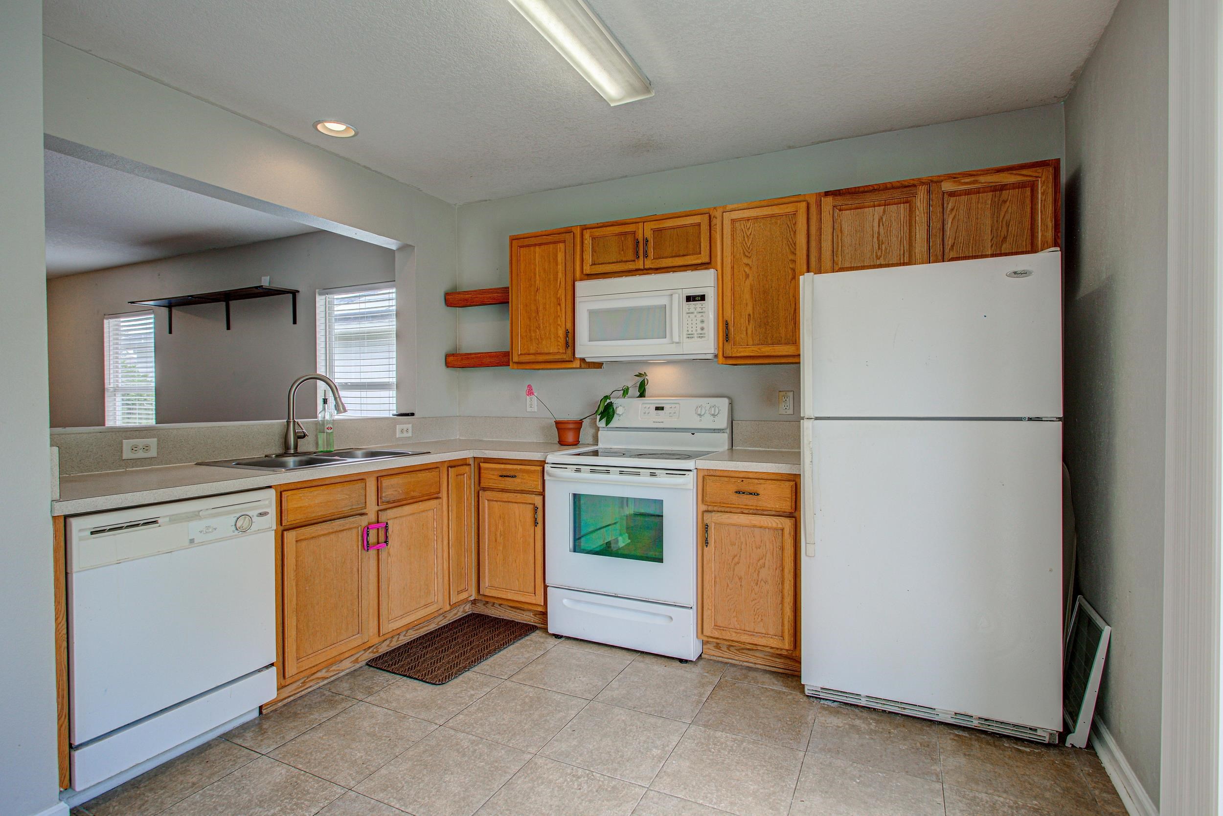 Image 11 of 40 For 108 Brays Island Ln