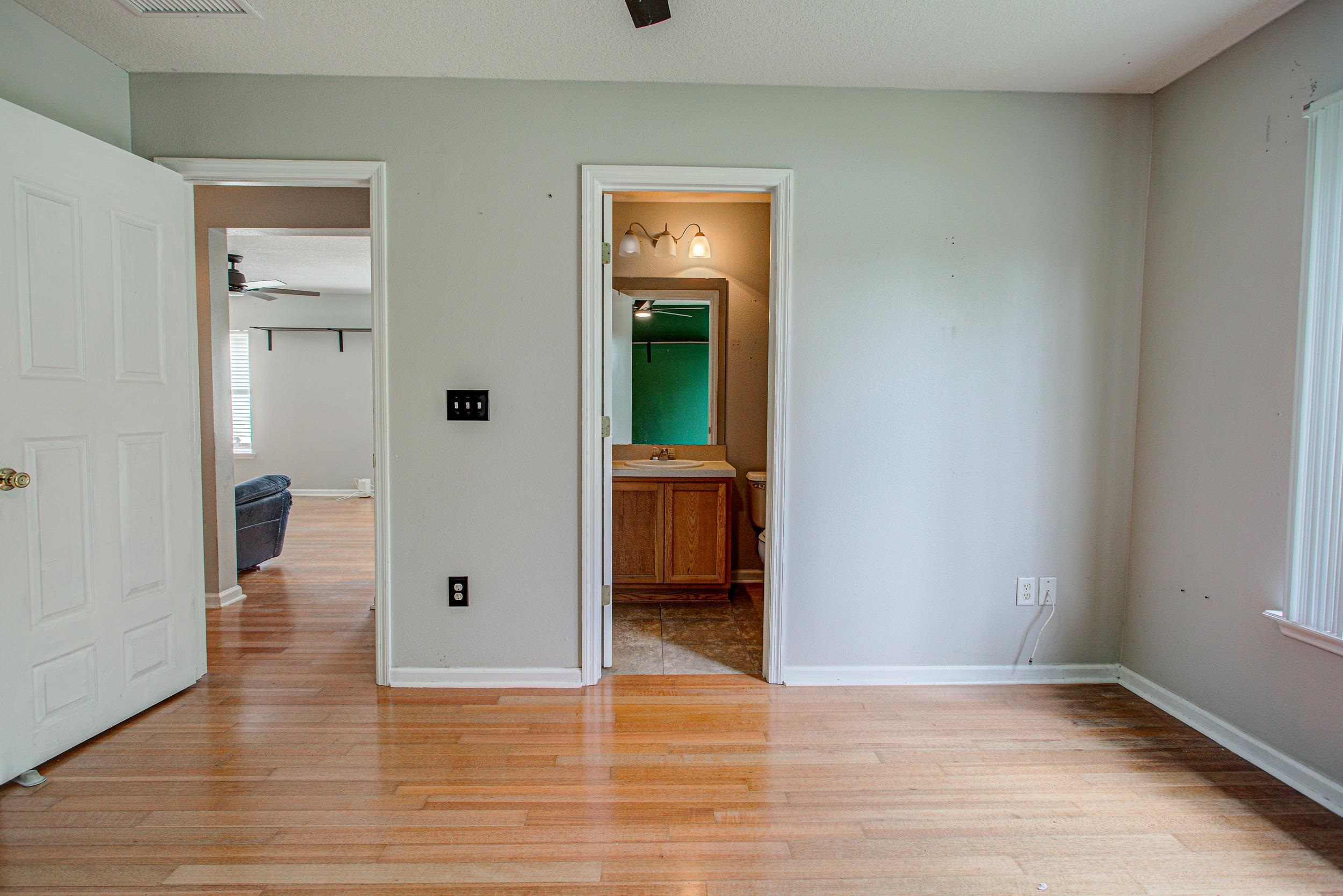 Image 16 of 40 For 108 Brays Island Ln