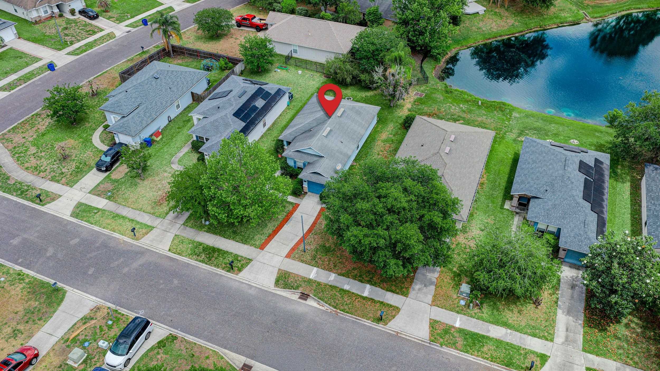 Image 31 of 40 For 108 Brays Island Ln