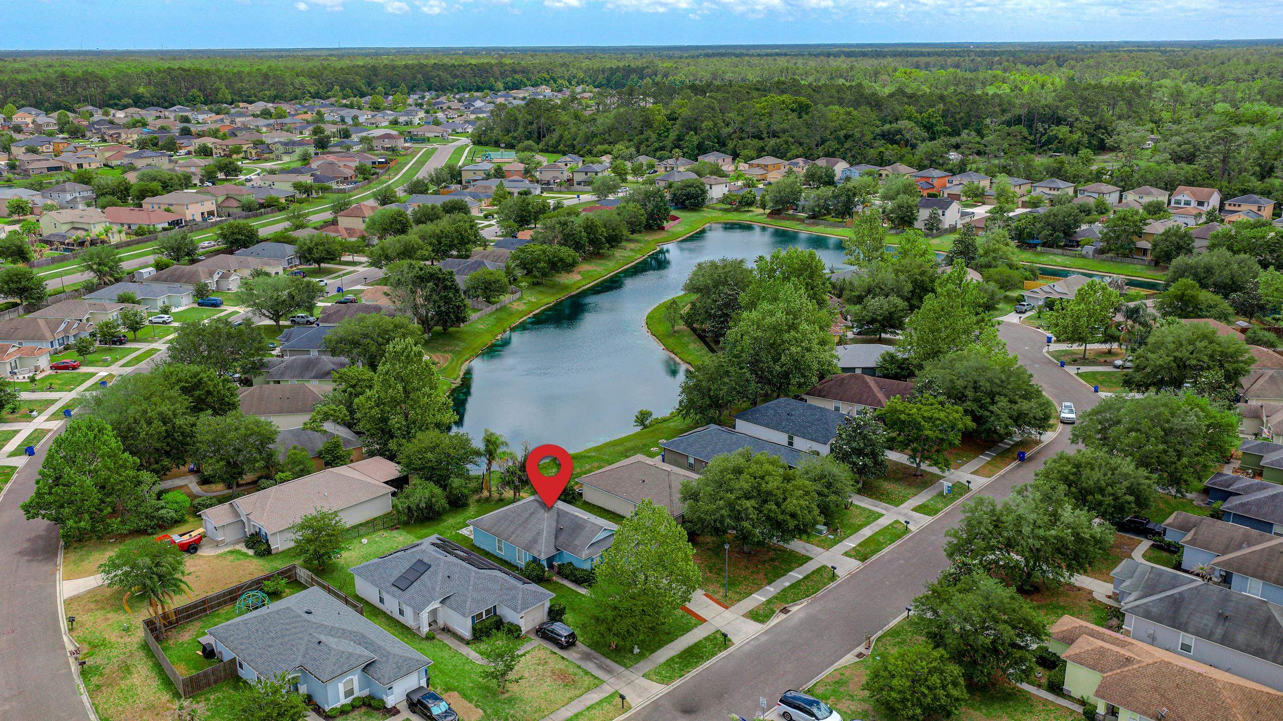 Image 32 of 40 For 108 Brays Island Ln