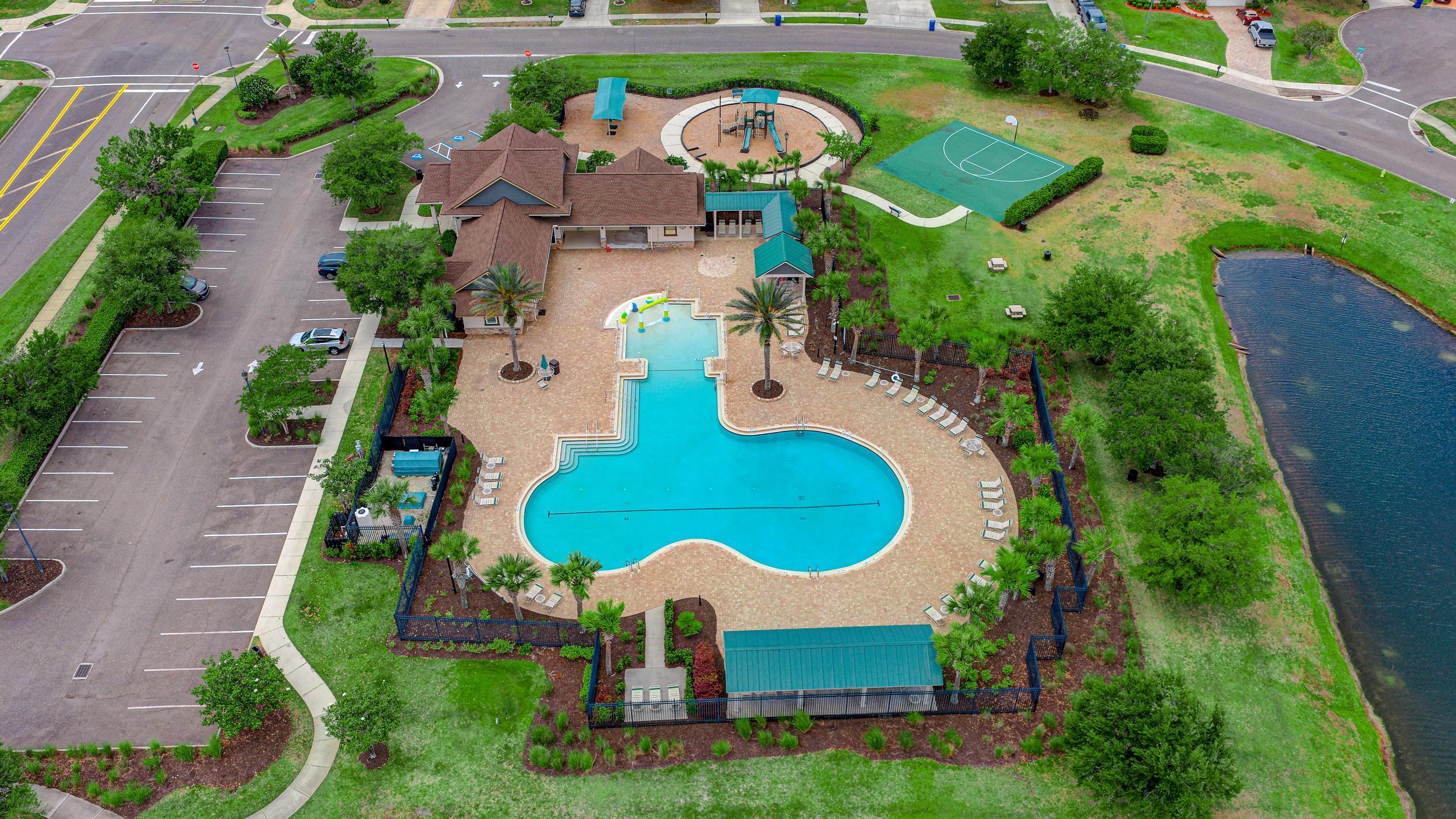 Image 35 of 40 For 108 Brays Island Ln