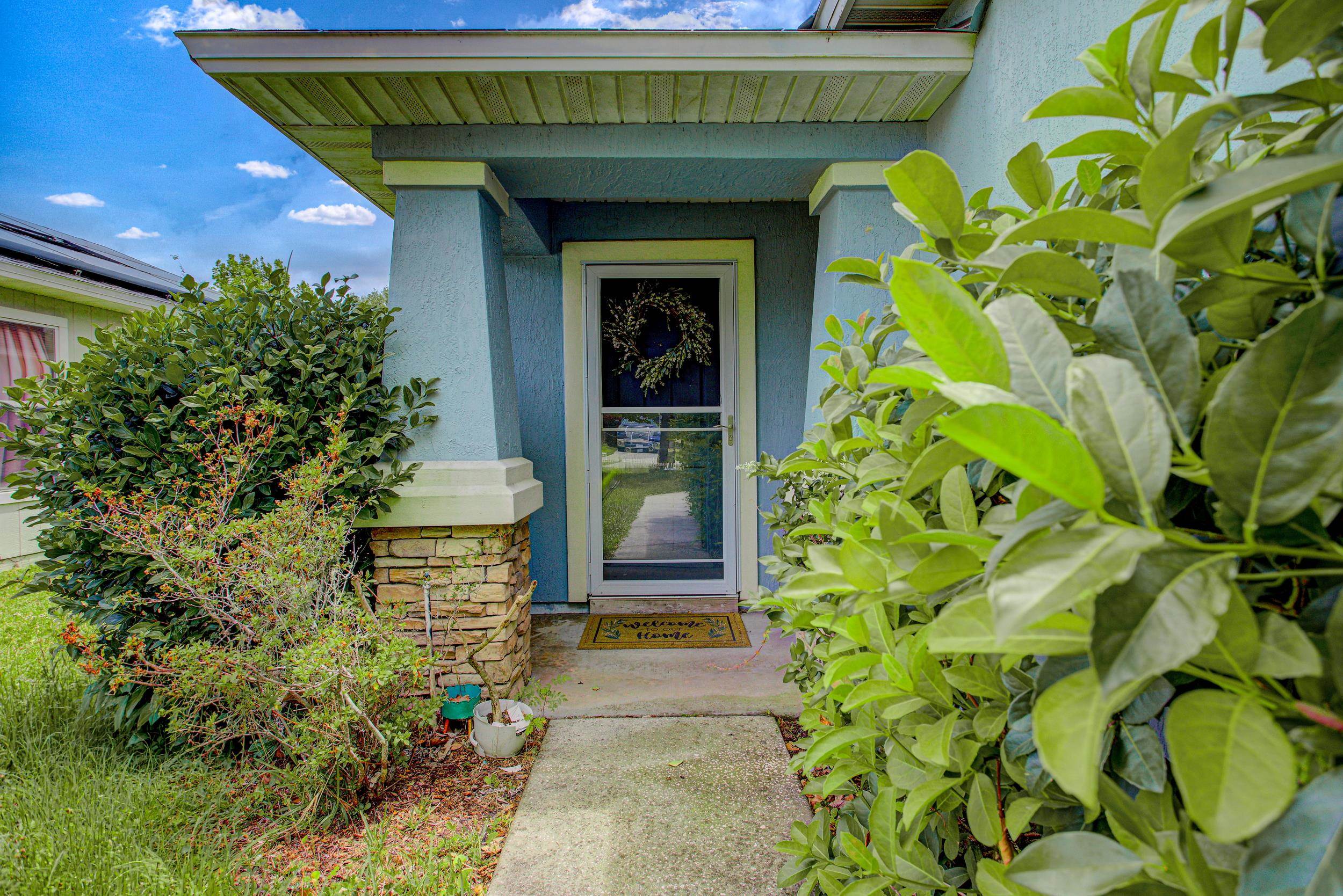 Image 4 of 40 For 108 Brays Island Ln