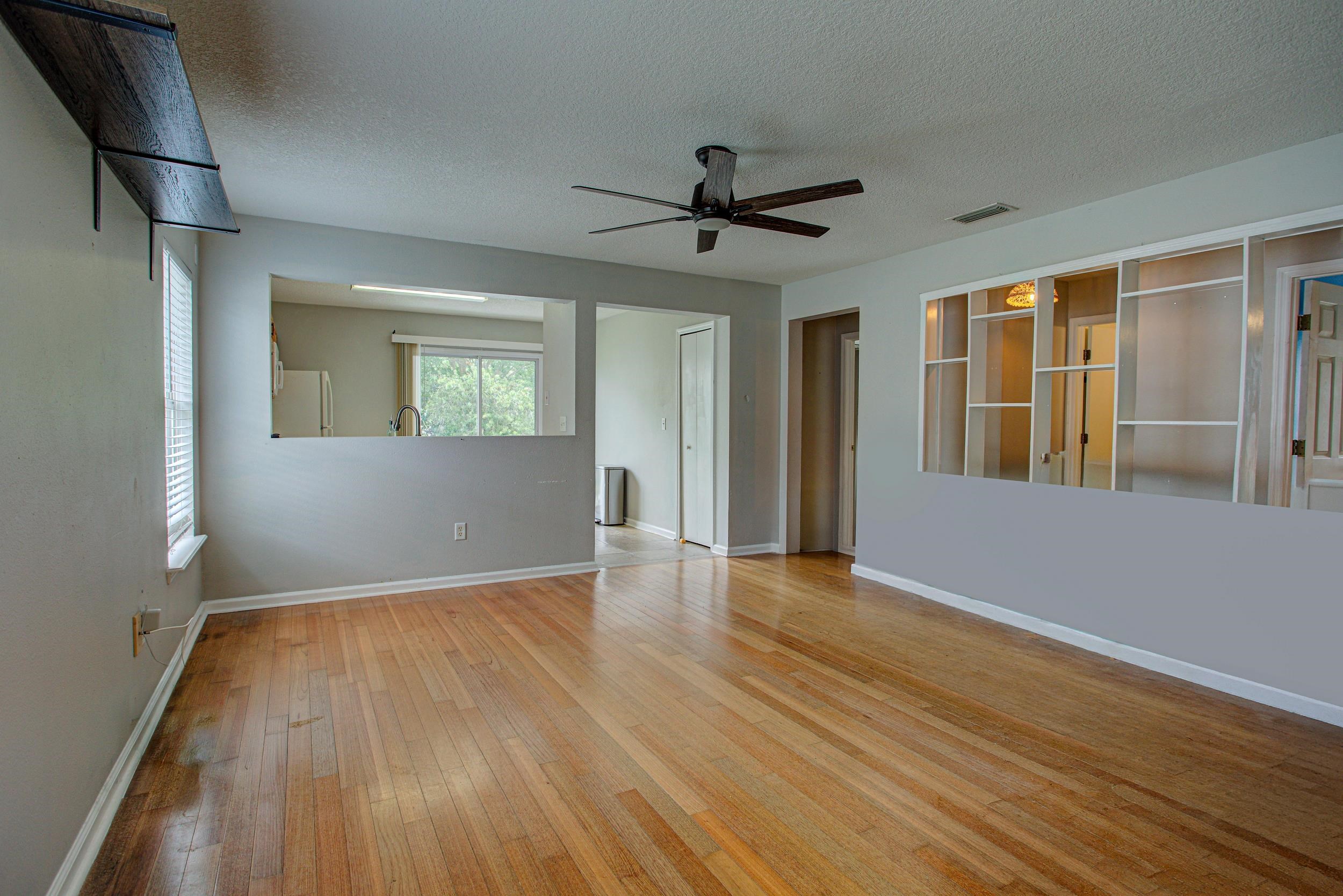 Image 5 of 40 For 108 Brays Island Ln