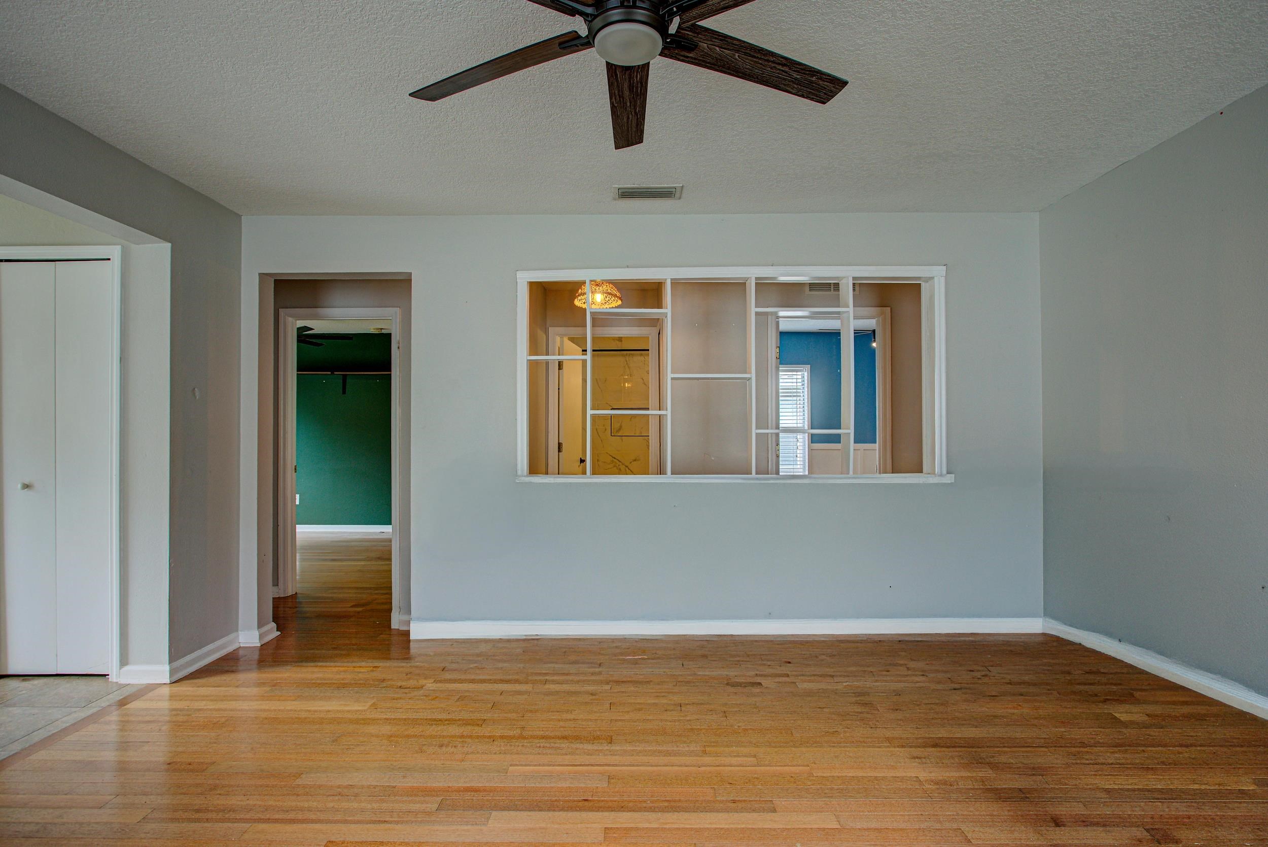 Image 7 of 40 For 108 Brays Island Ln