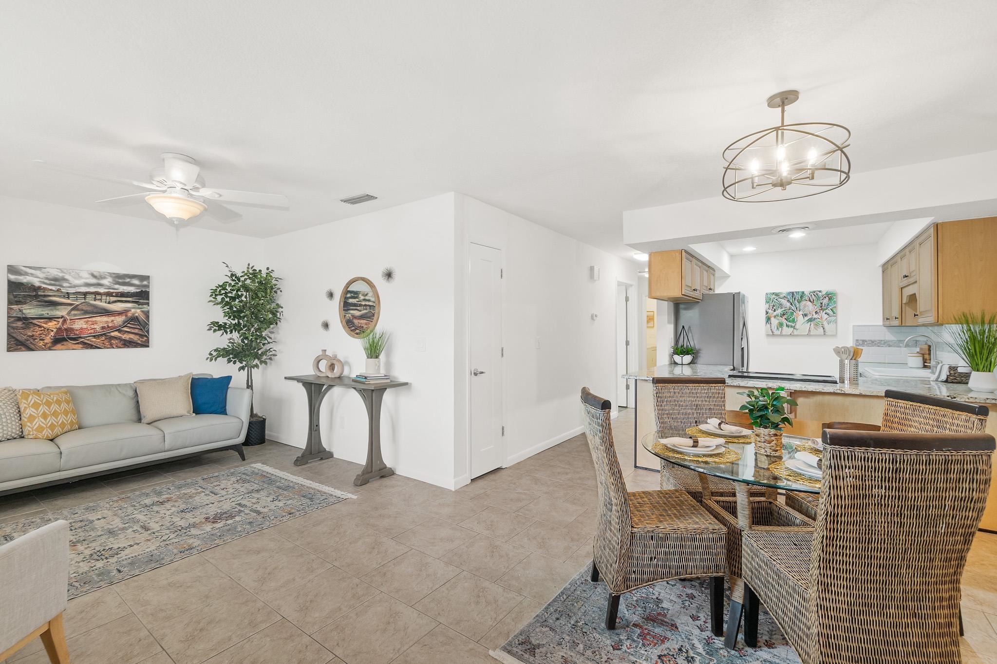 Image 10 of 33 For 122 Rio Del Mar St  A