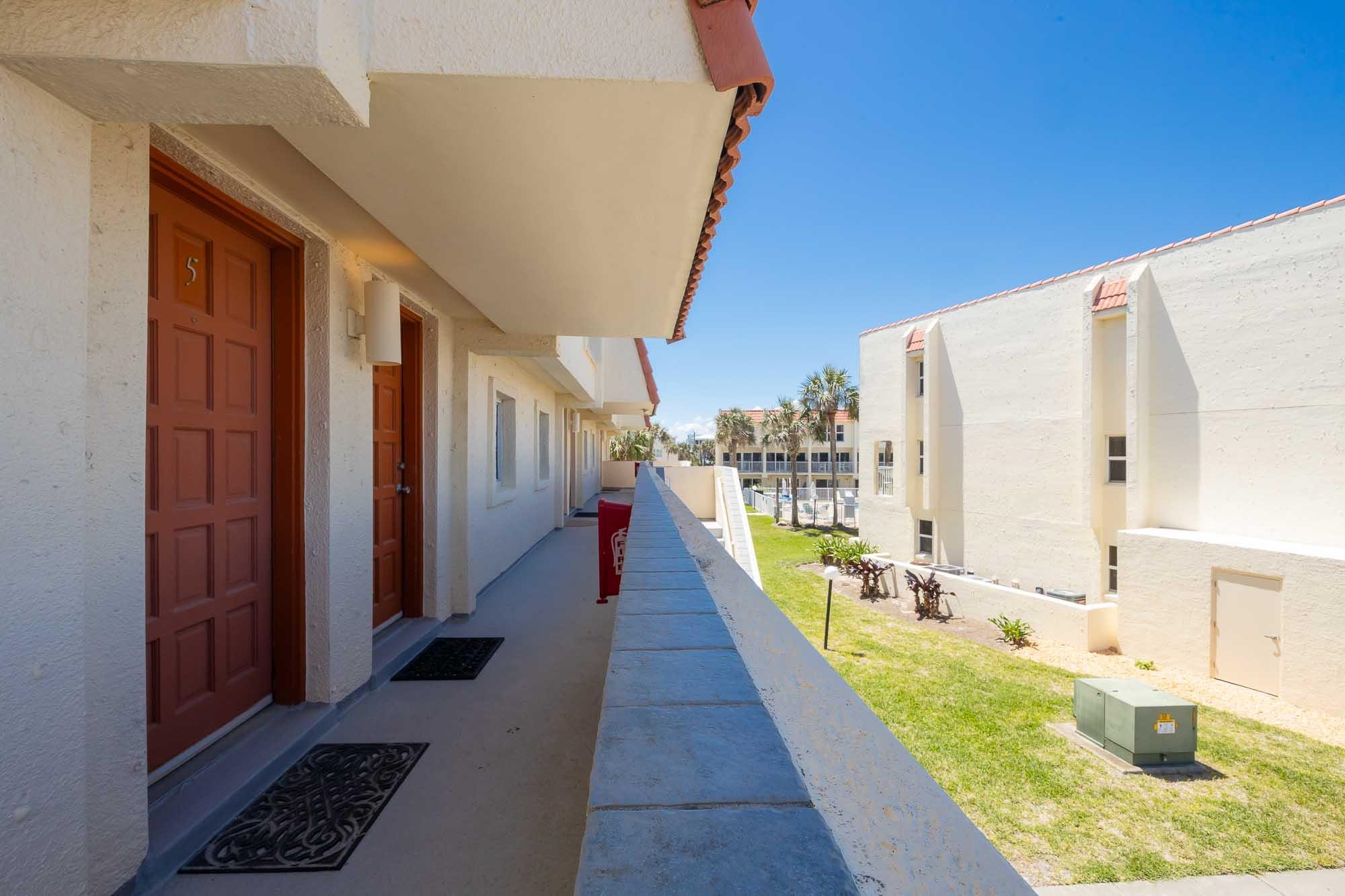Image 6 of 50 For 390 A1a Beach Blvd  5