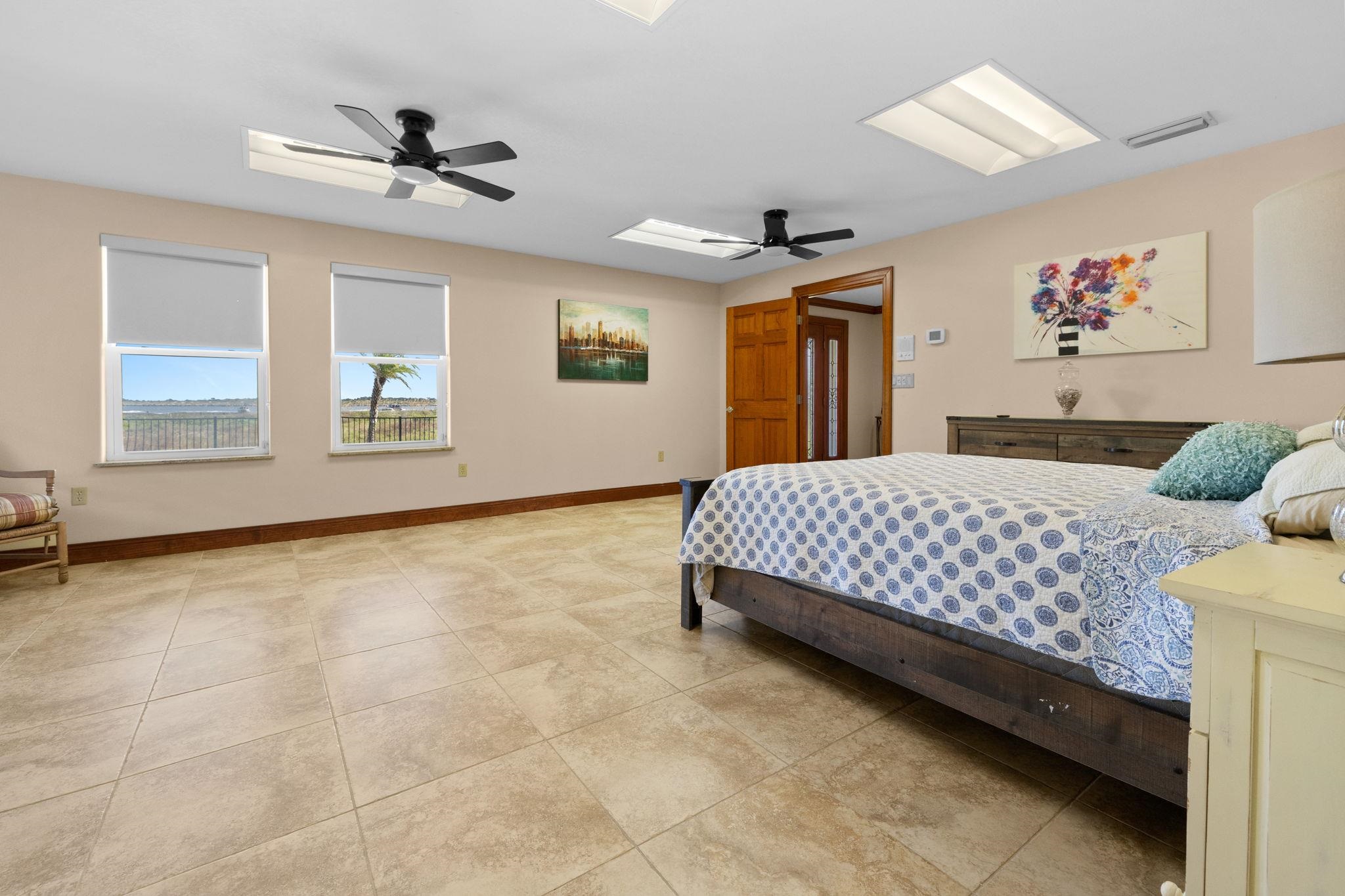 Image 7 of 60 For 424 Porpoise Point Dr