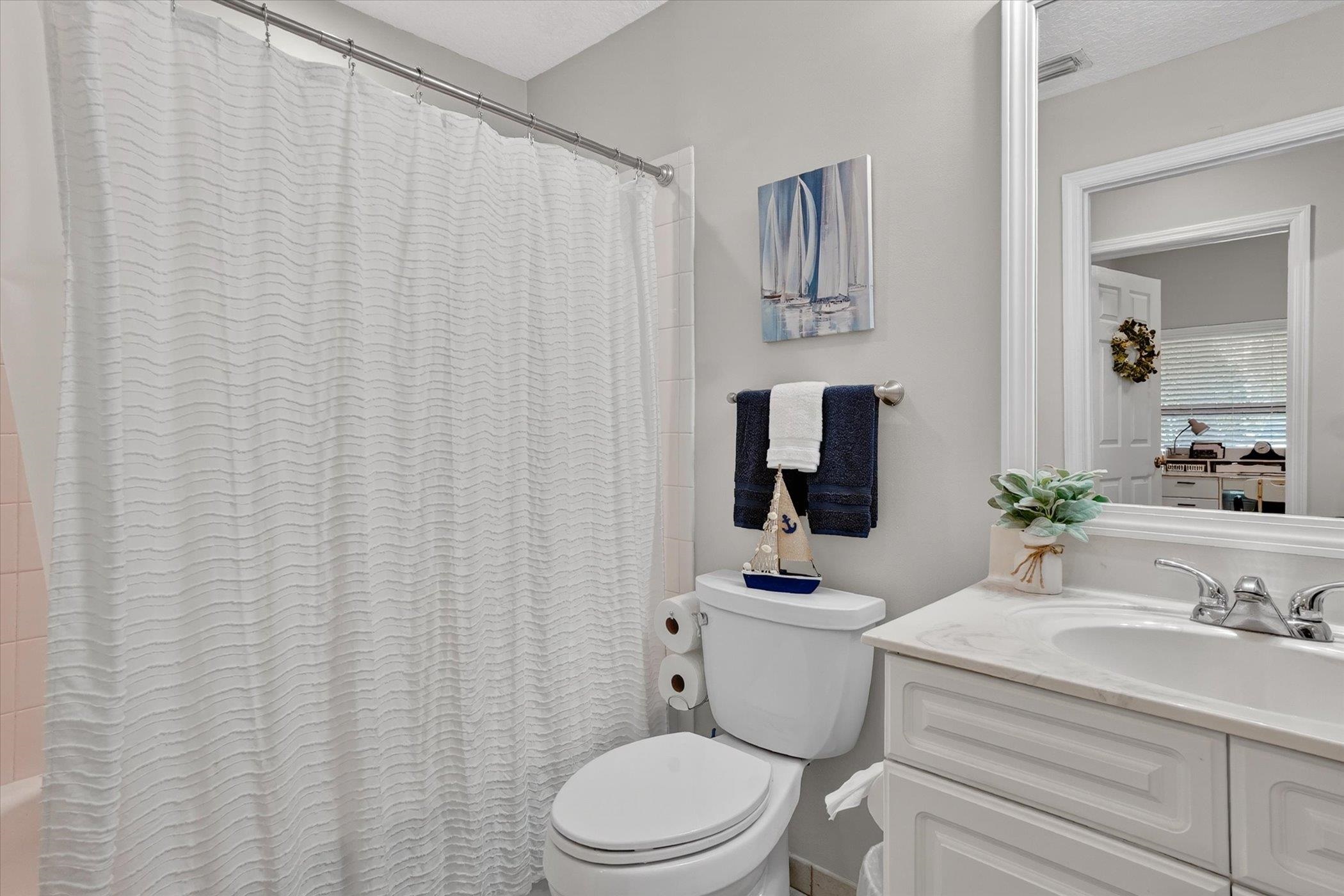 Image 13 of 44 For 101 Laurel Wood Way  104