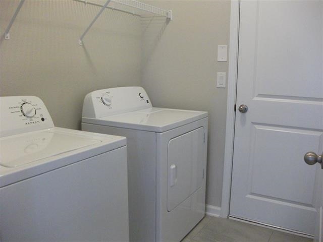 Image 18 of 22 For 241 Deerfield Meadows Cir