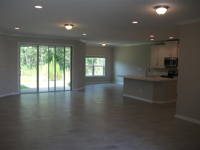 Image 4 of 22 For 241 Deerfield Meadows Cir