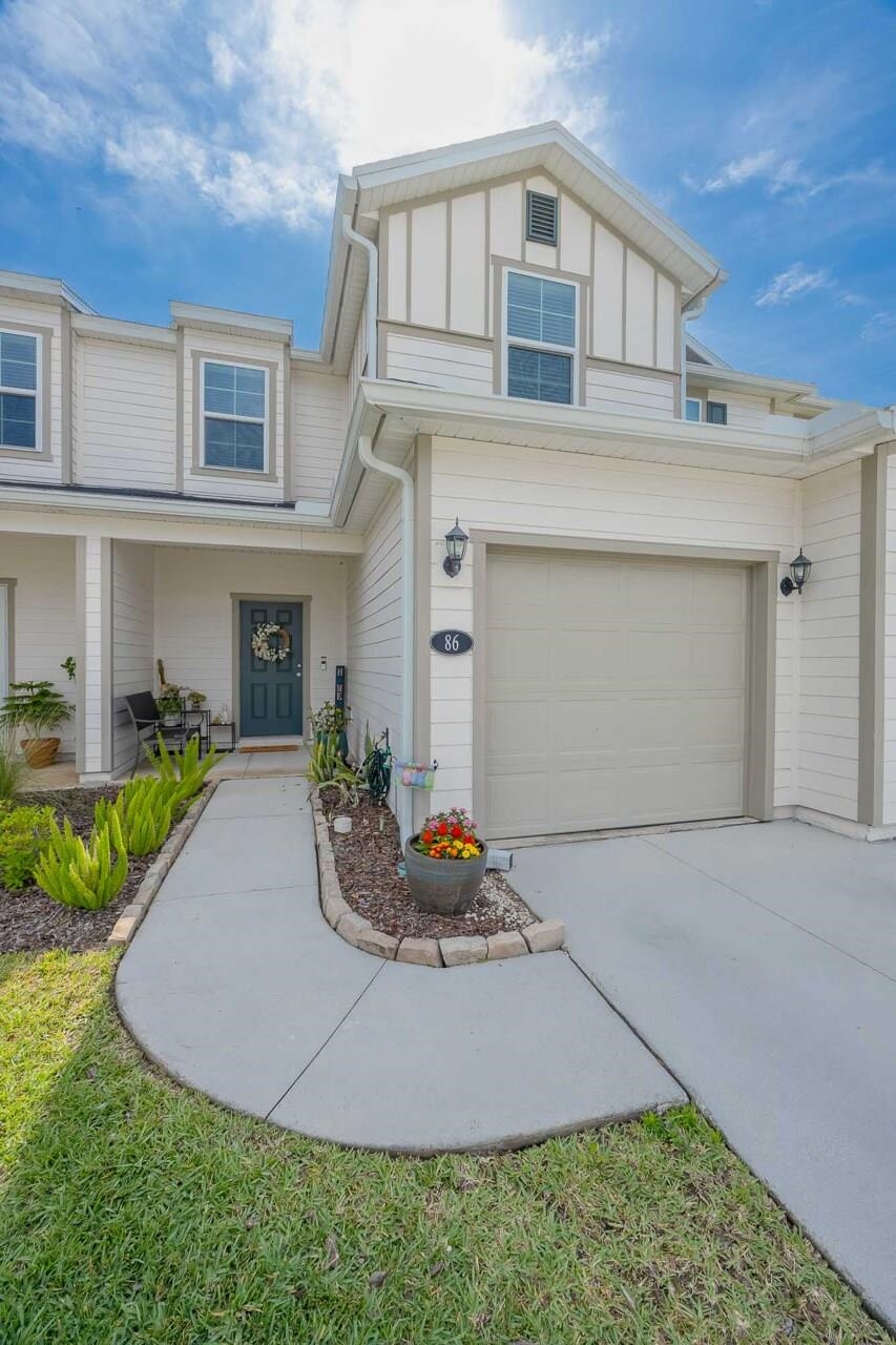 Image 3 of 66 For 86 Silver Fern Dr