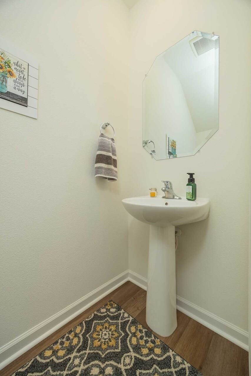 Image 43 of 66 For 86 Silver Fern Dr