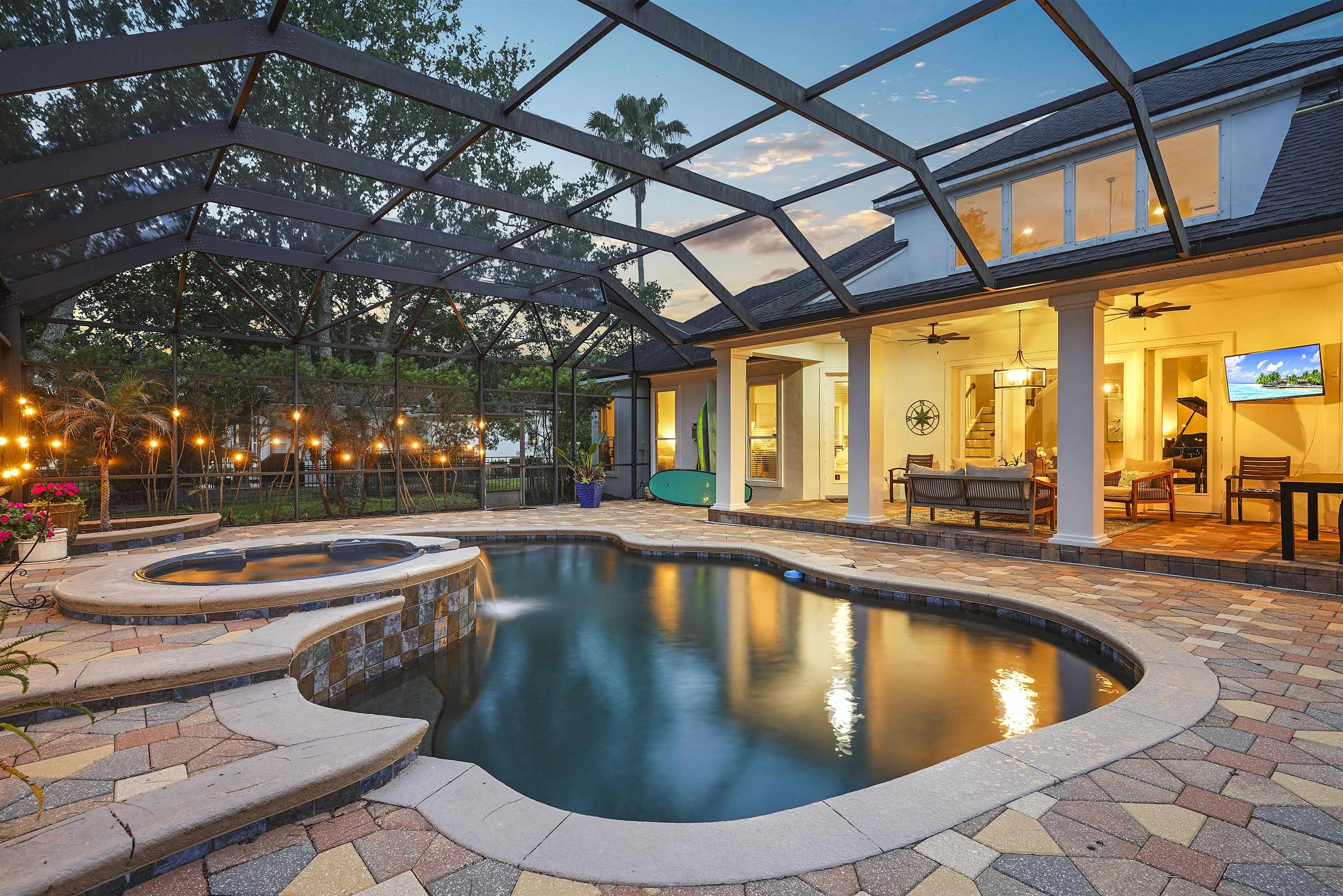 Details for 220 Fiddlers Point Dr, St Augustine, FL 32080