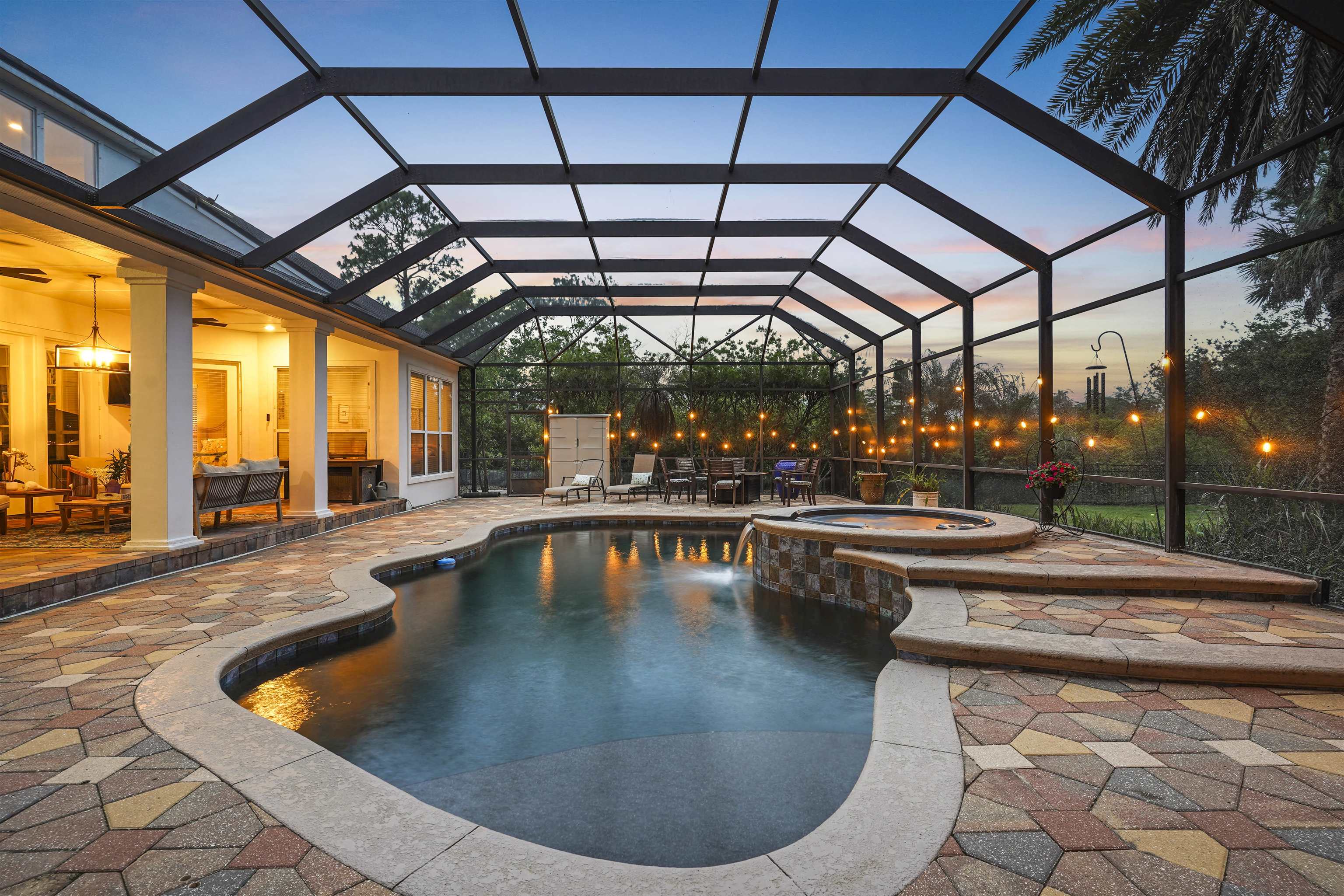 Image 3 of 53 For 220 Fiddlers Point Dr