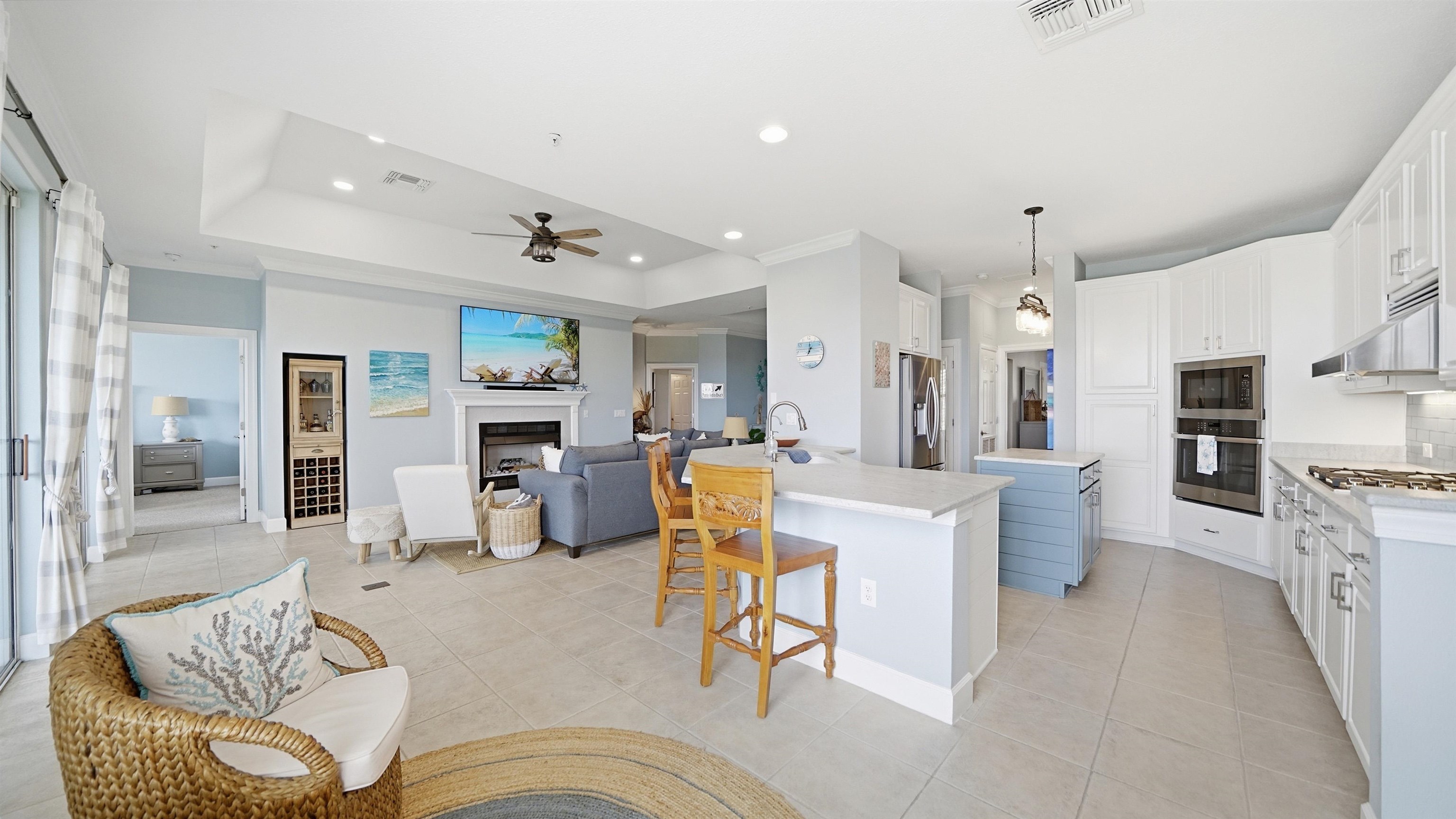 Image 16 of 63 For 415 Ocean Grande Dr N 302