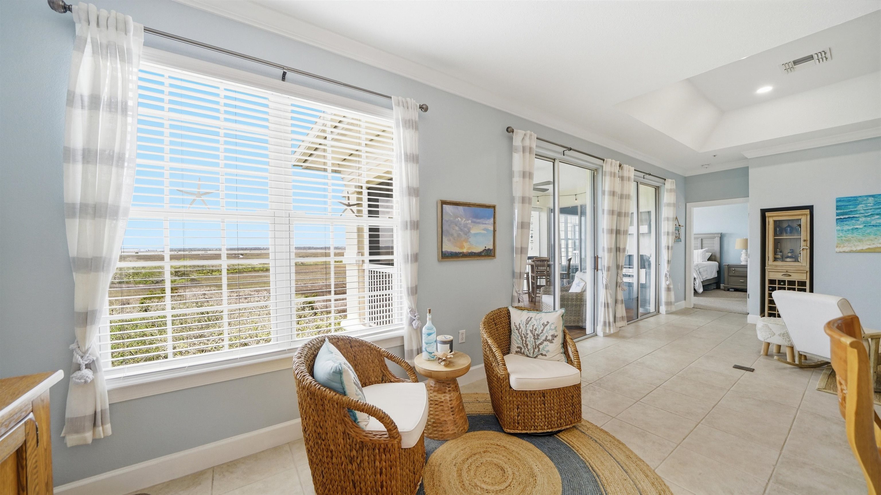 Image 17 of 63 For 415 Ocean Grande Dr N 302