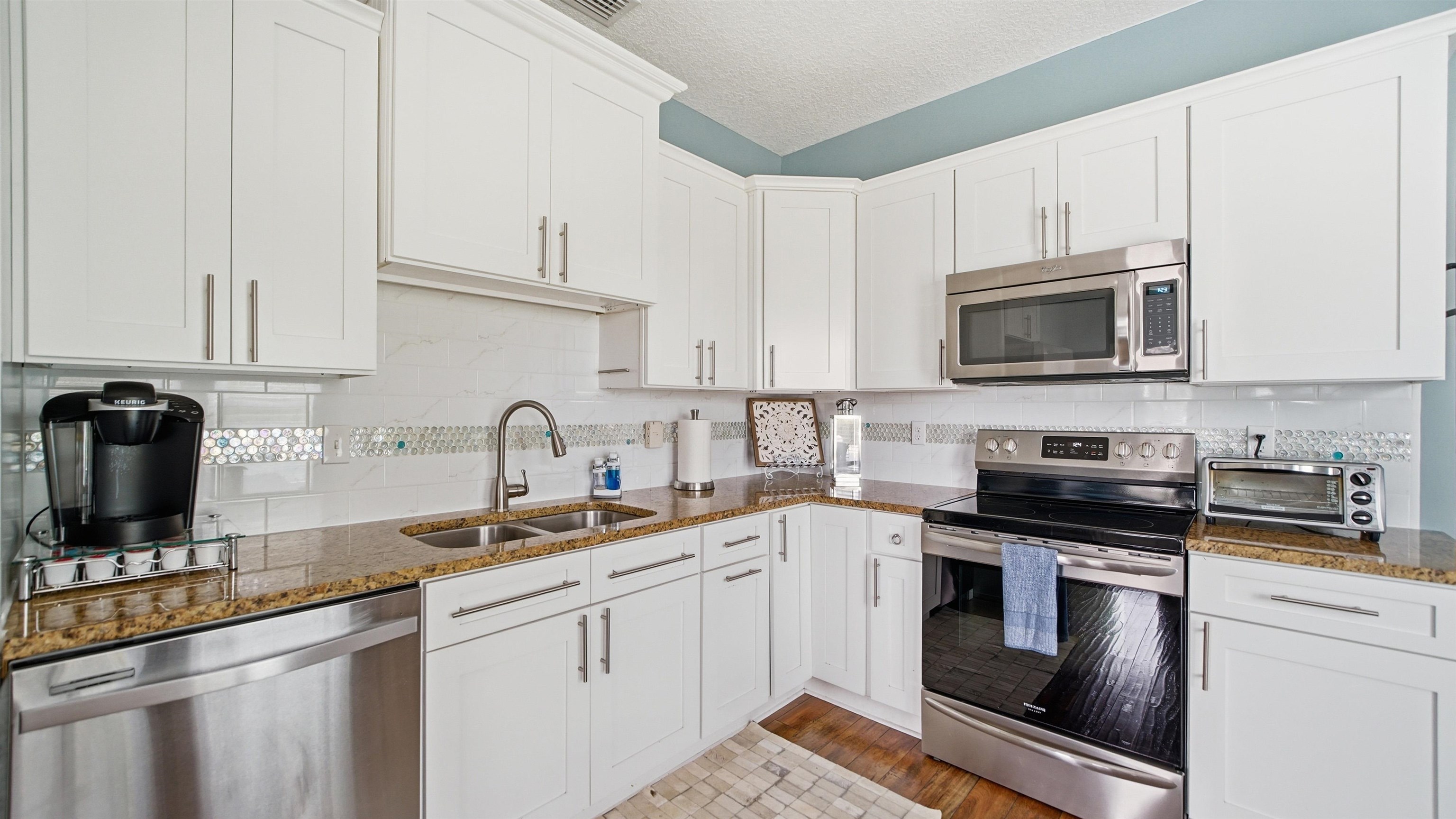 Image 10 of 94 For 251 Riberia St