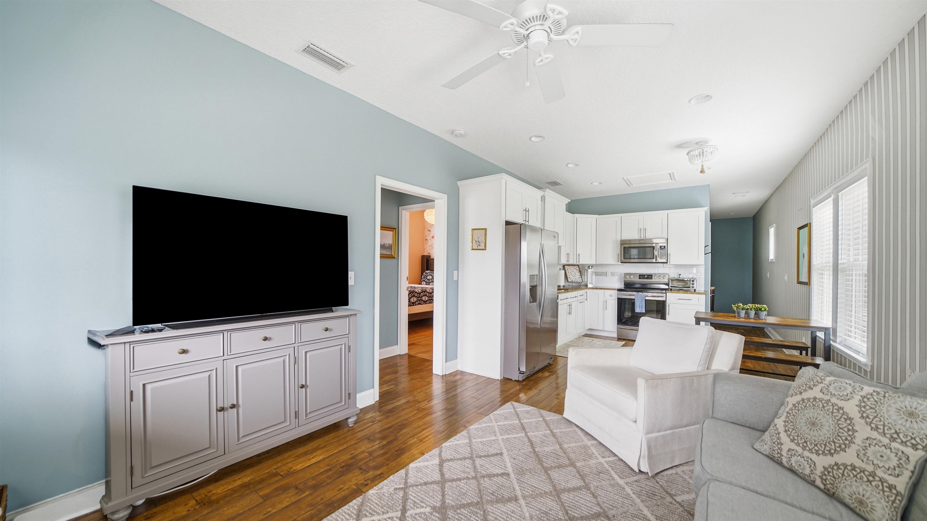 Image 13 of 94 For 251 Riberia St