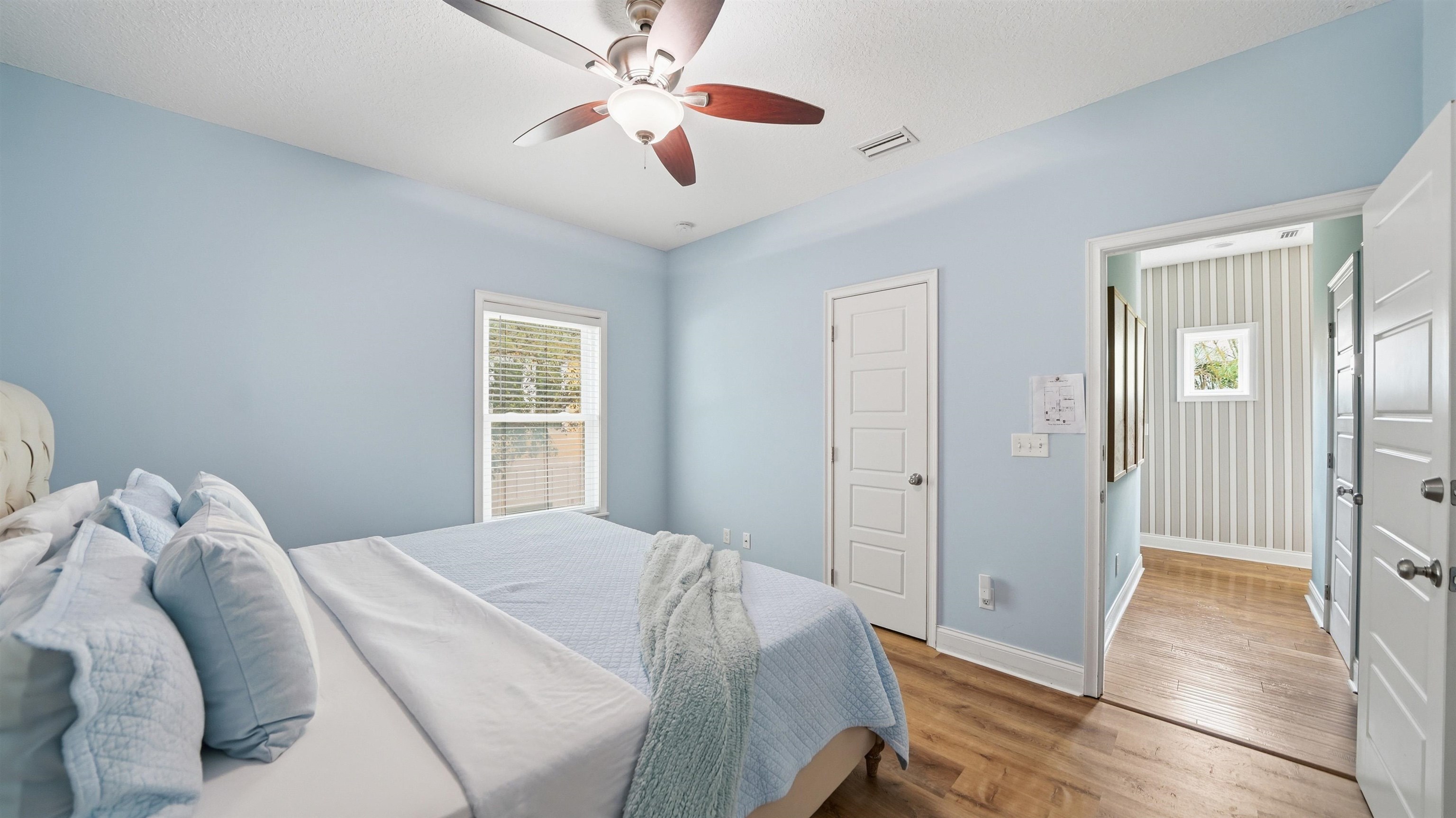 Image 17 of 94 For 251 Riberia St