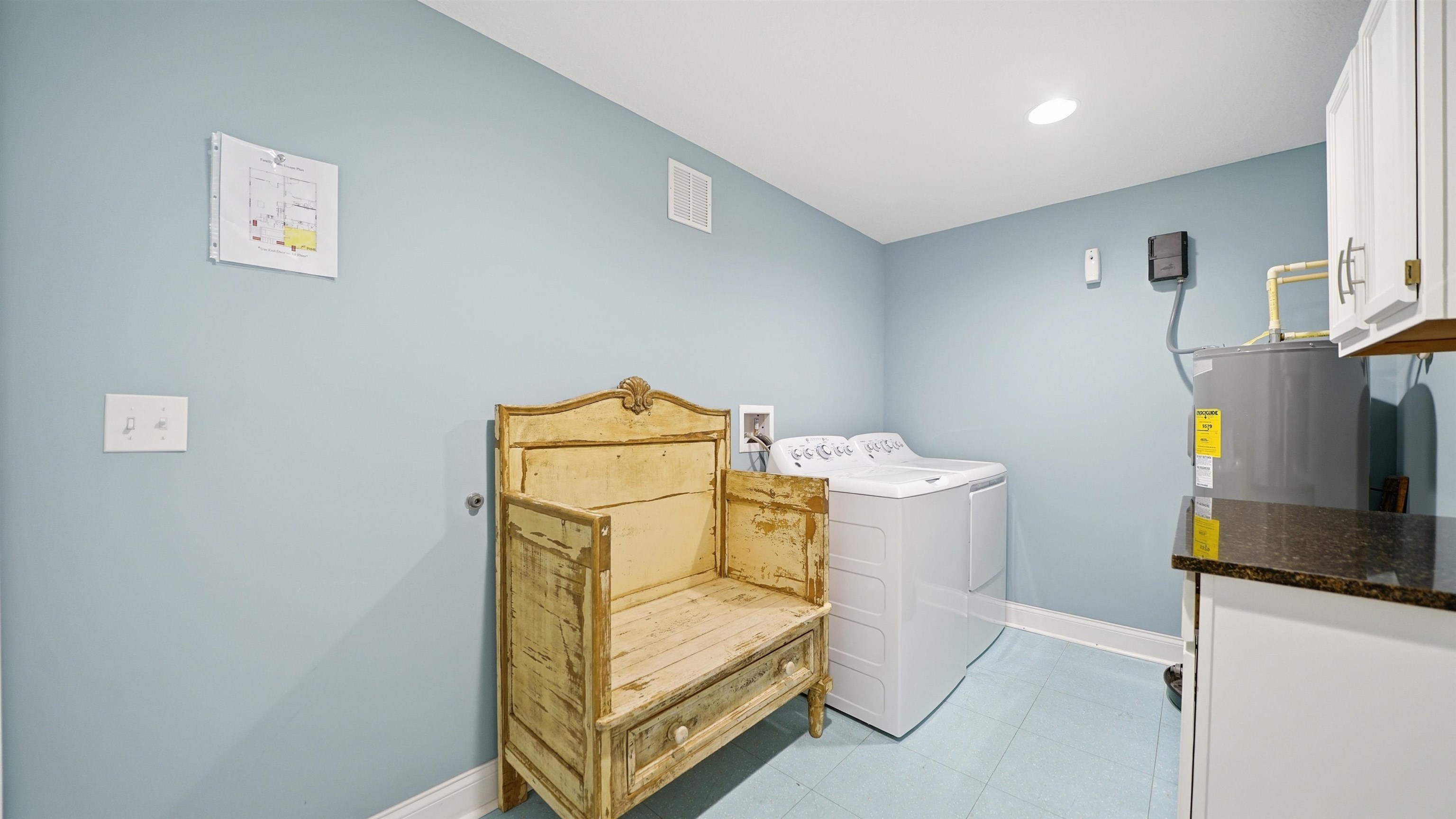 Image 31 of 94 For 251 Riberia St