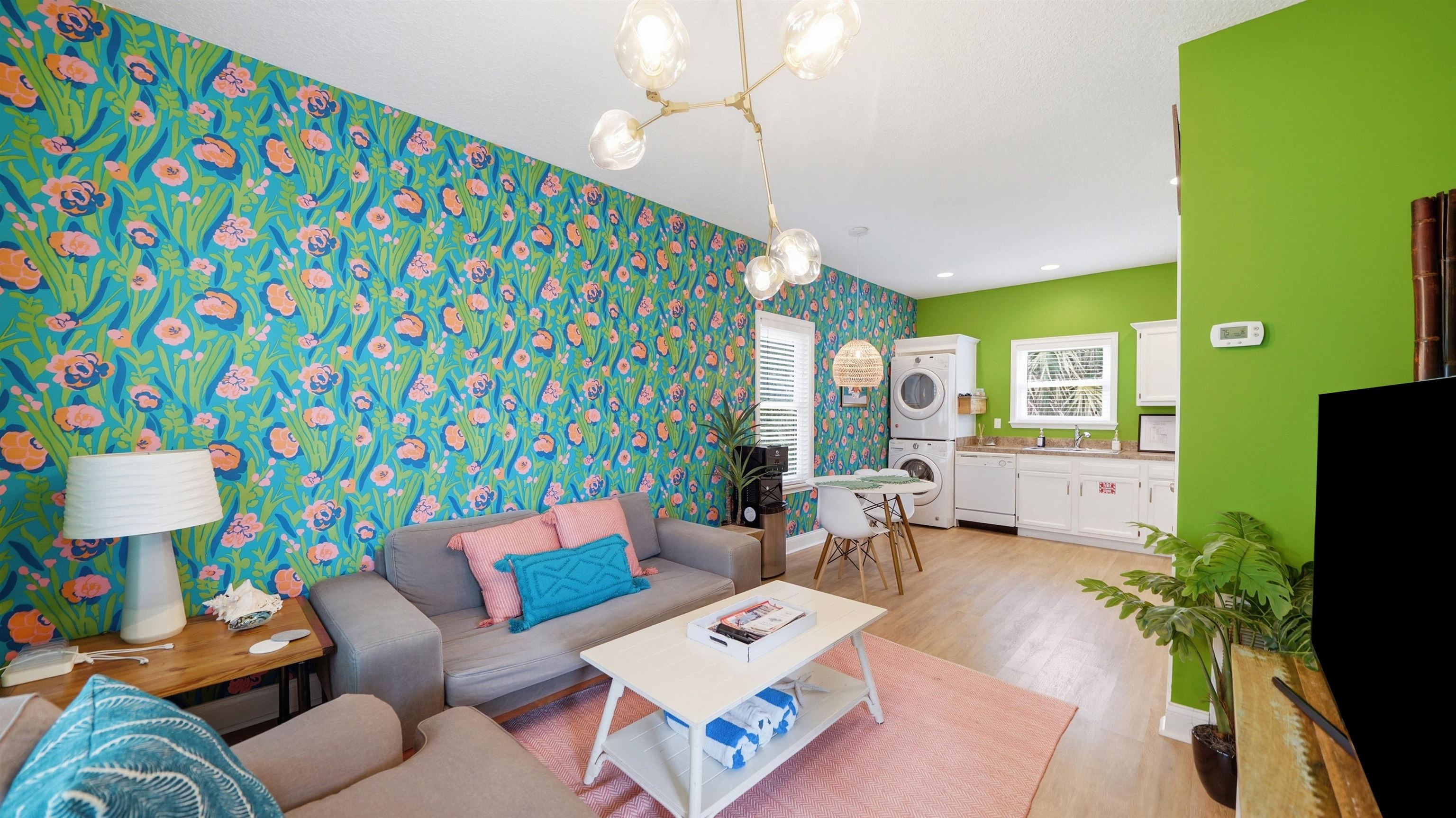 Image 37 of 94 For 251 Riberia St