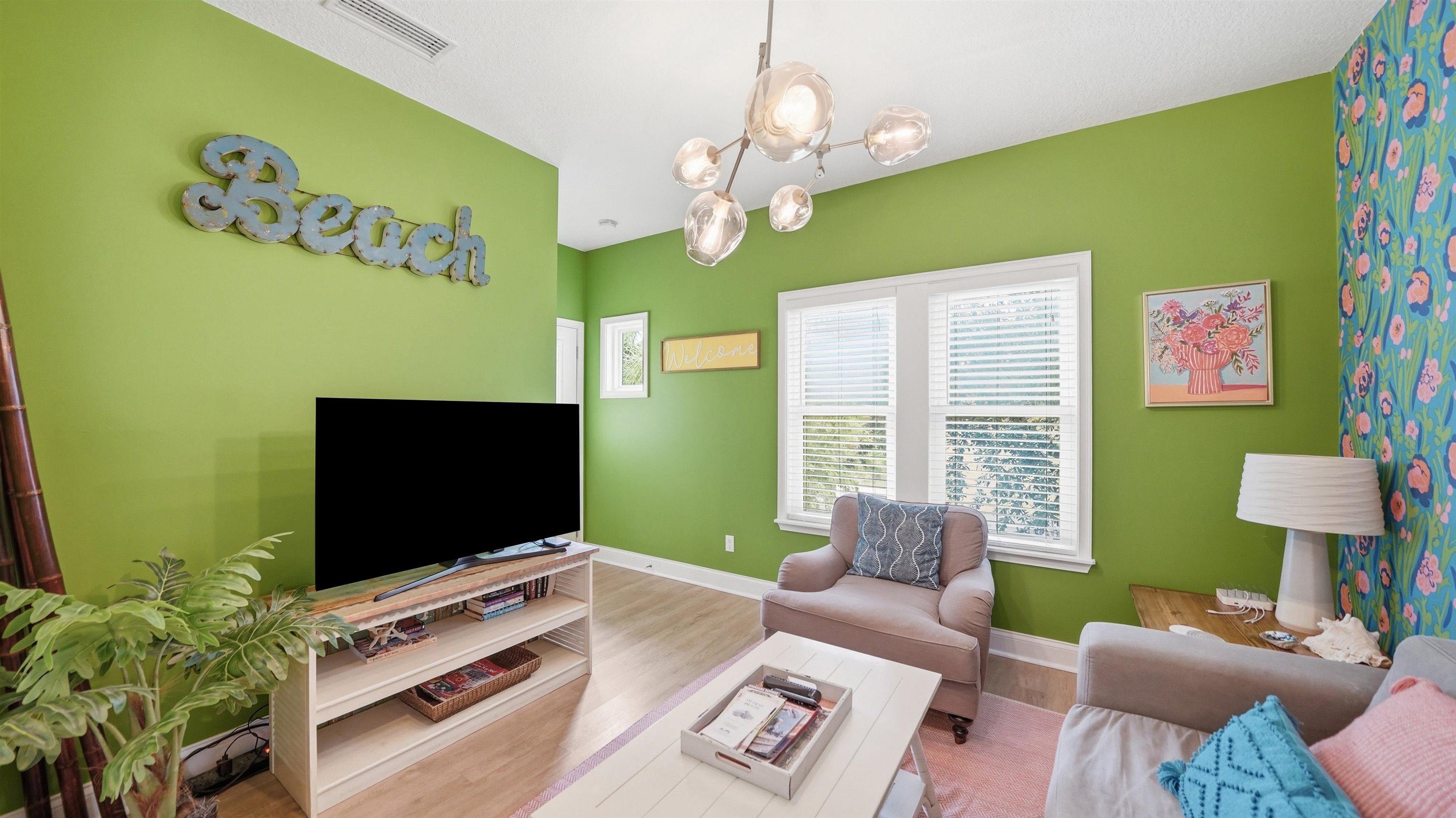 Image 40 of 94 For 251 Riberia St