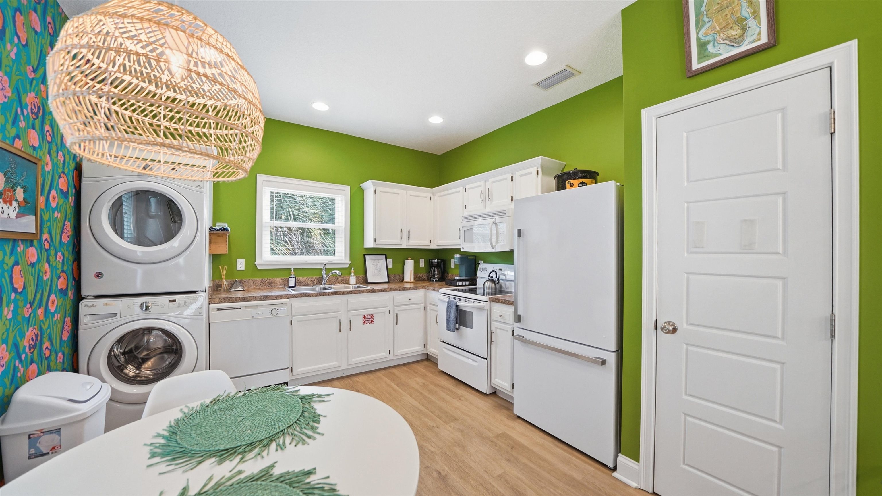 Image 41 of 94 For 251 Riberia St