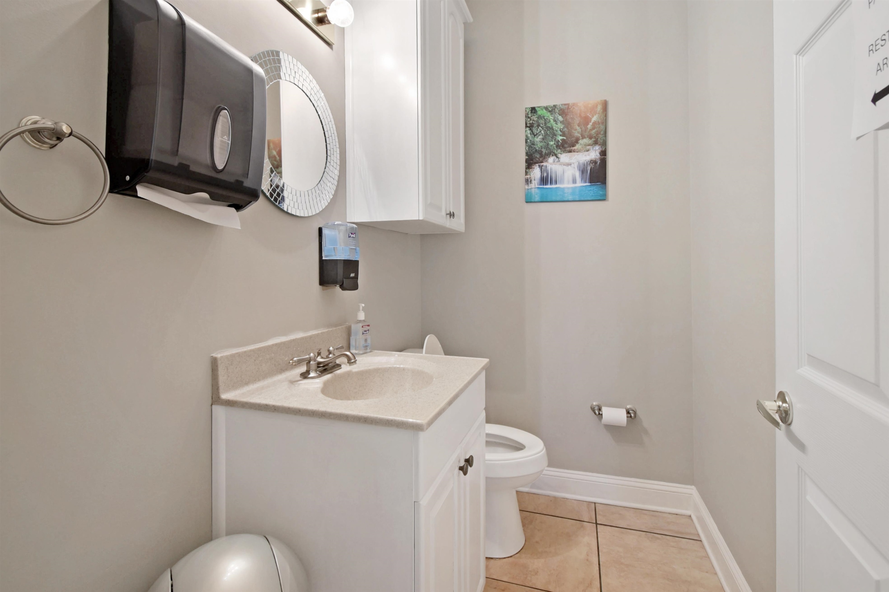 Image 11 of 25 For 1555 Kingsley Ave  101-2