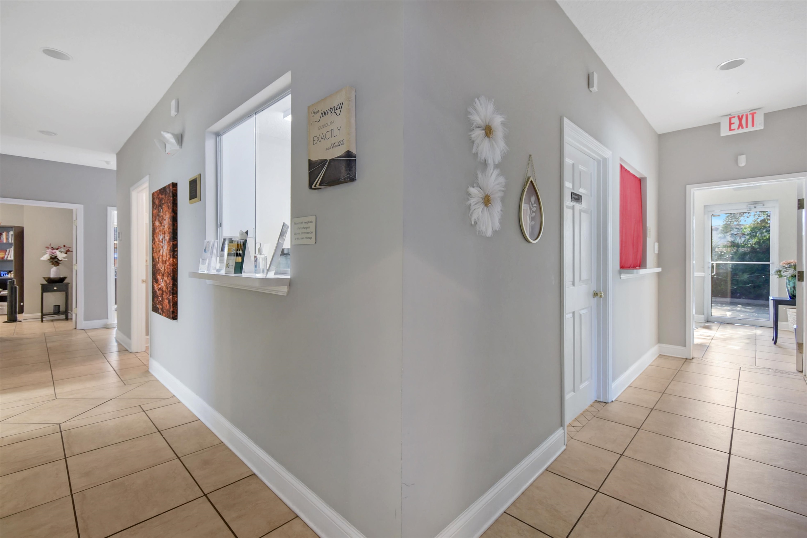 Image 18 of 25 For 1555 Kingsley Ave  101-2