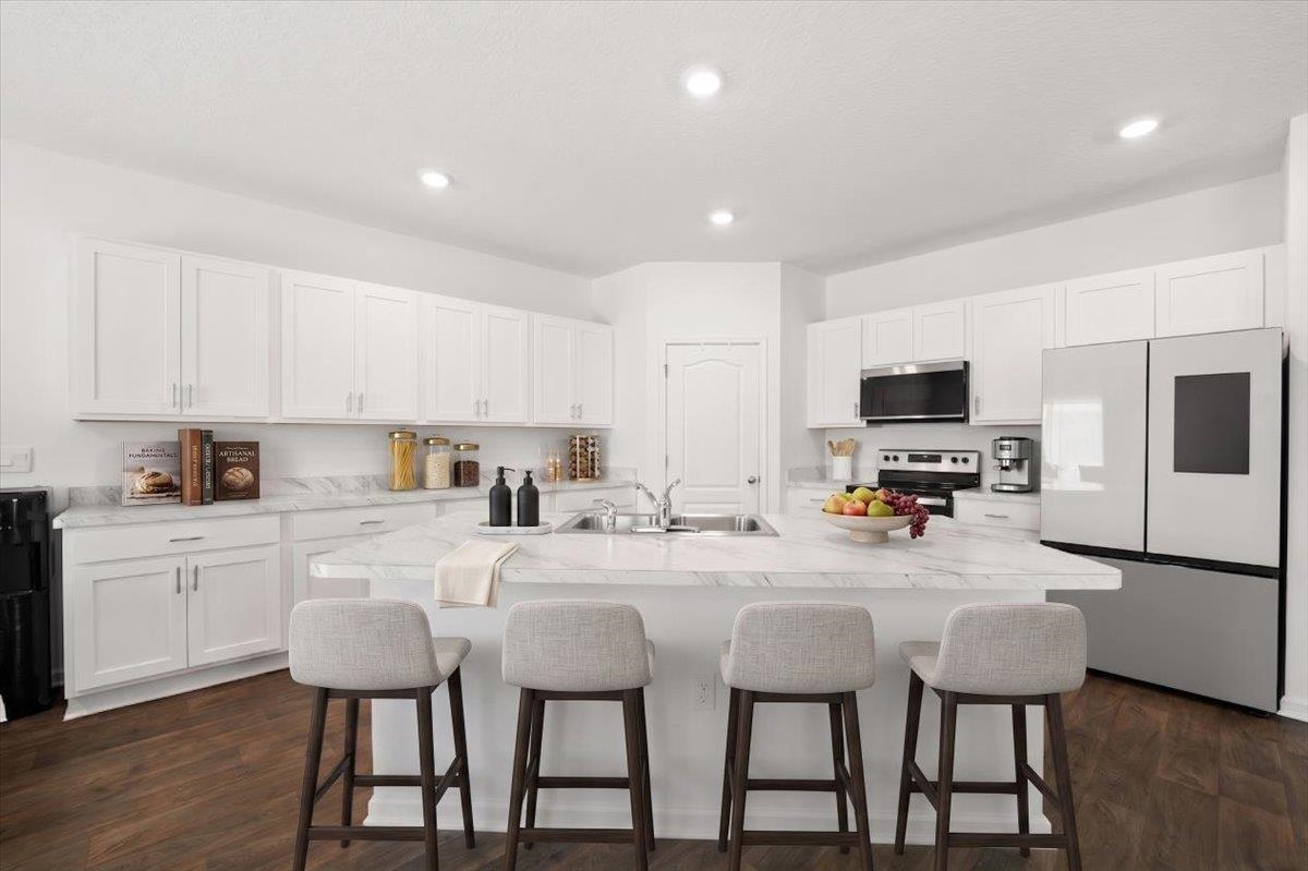 Image 10 of 51 For 81 Ashbrook St