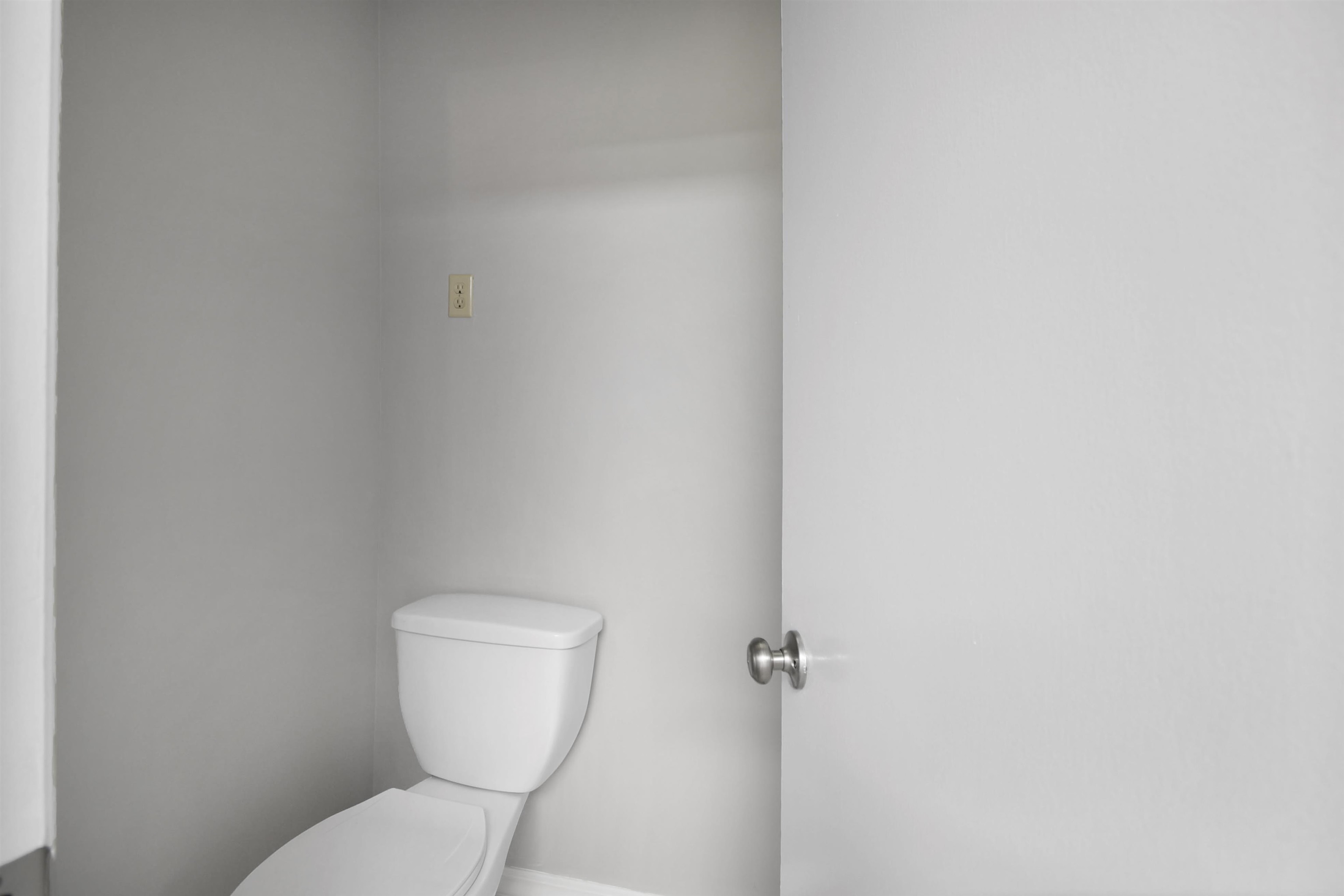 Image 9 of 19 For 1840 Dunn Ave  5