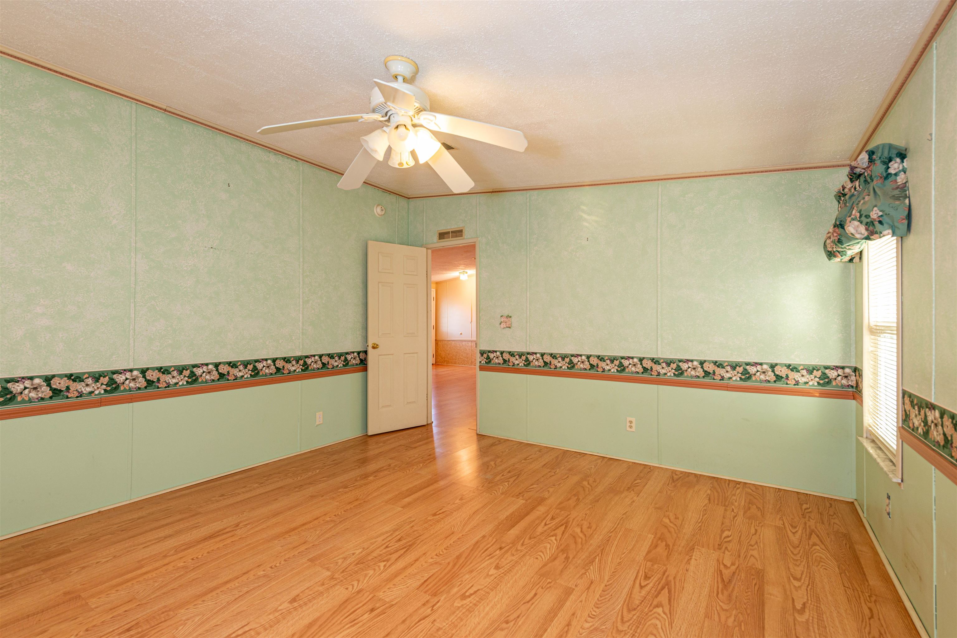 Image 12 of 35 For 299 Pizarro Rd