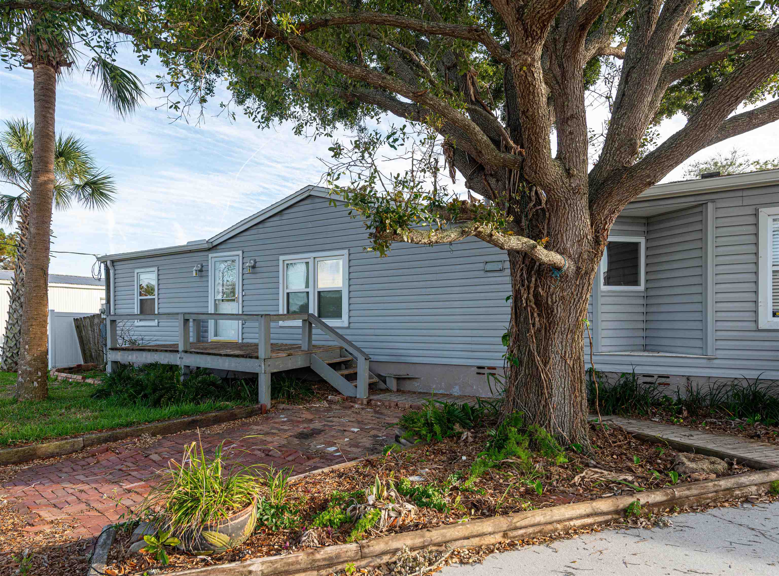 Image 21 of 35 For 299 Pizarro Rd