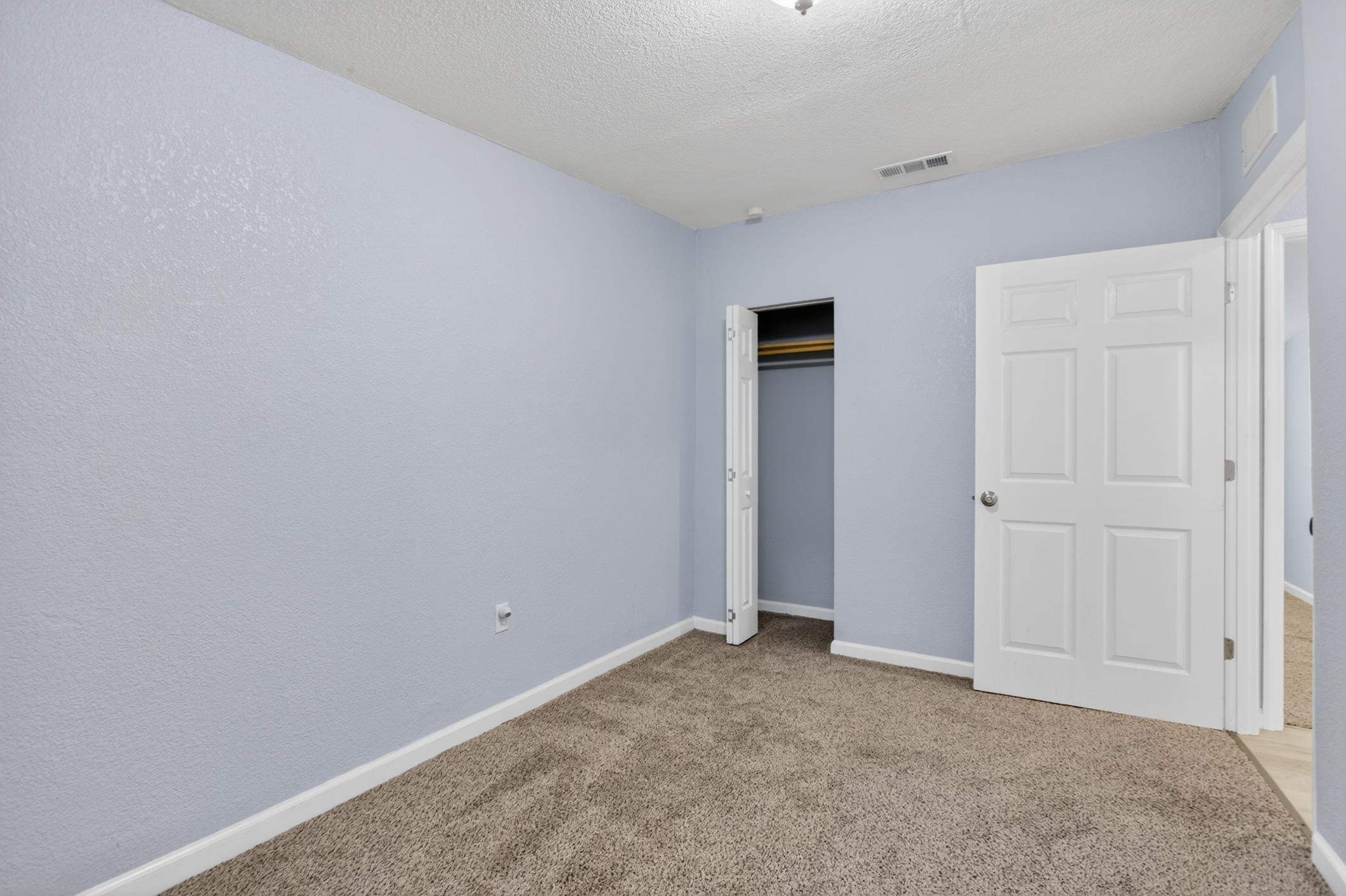 Image 40 of 52 For 737 Pearl Street