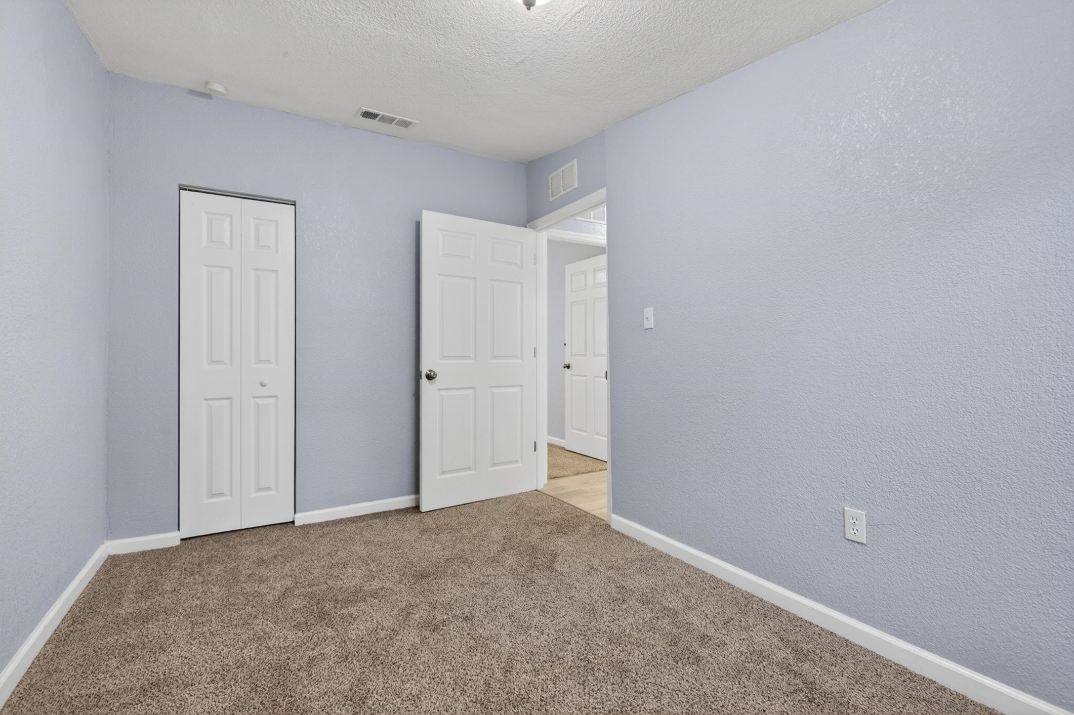 Image 41 of 52 For 737 Pearl Street